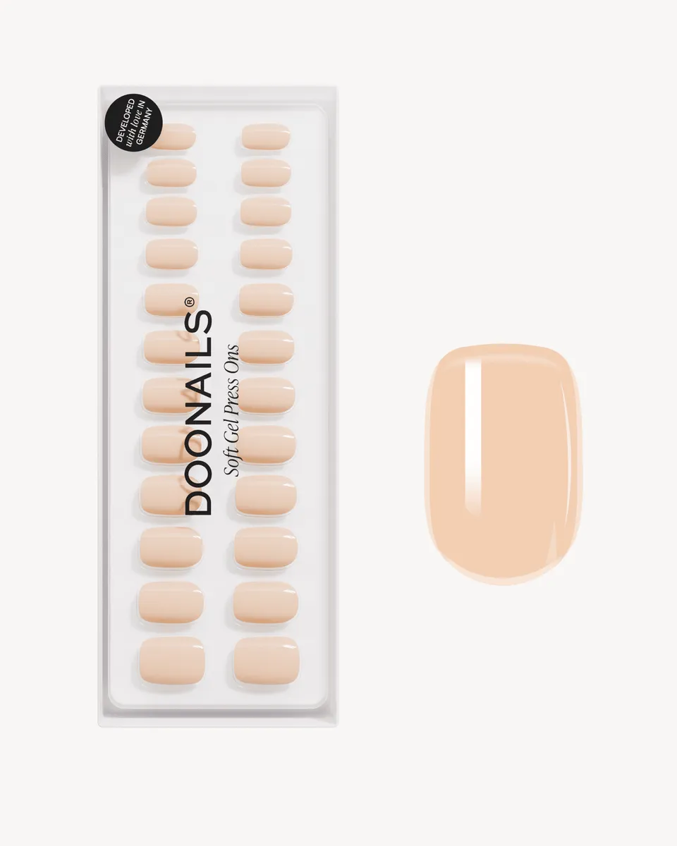 doonails-soft-apricot-extra-short-square-soft-gel-press-ons-zarter-pfirsichton image 1