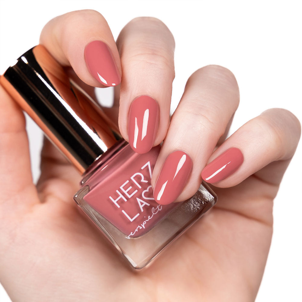 herzlack-herbstrose-one-coater-veganer-nagellack-11ml-rot-rotbraun image 2