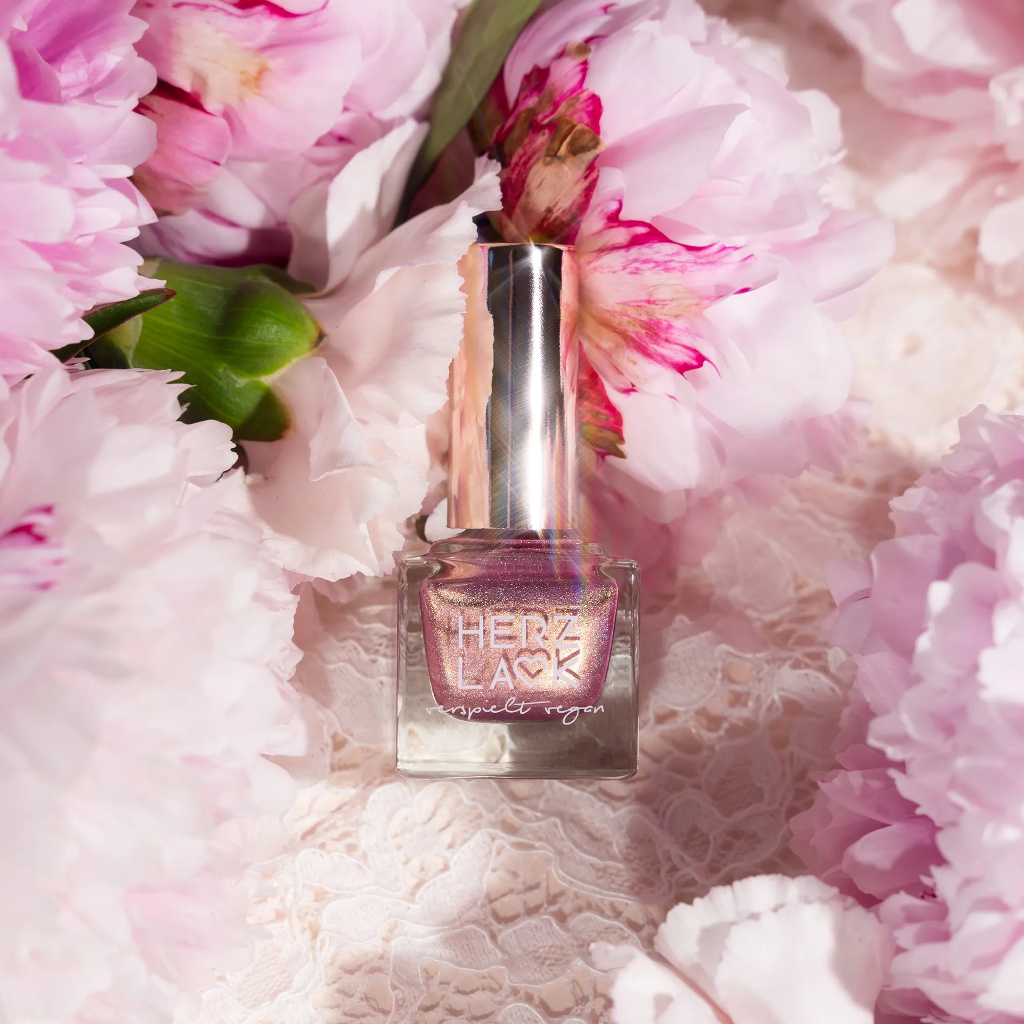 herzlack-glanzmoment-rosa-nude-holo-nagellack-vegan-11ml image 7