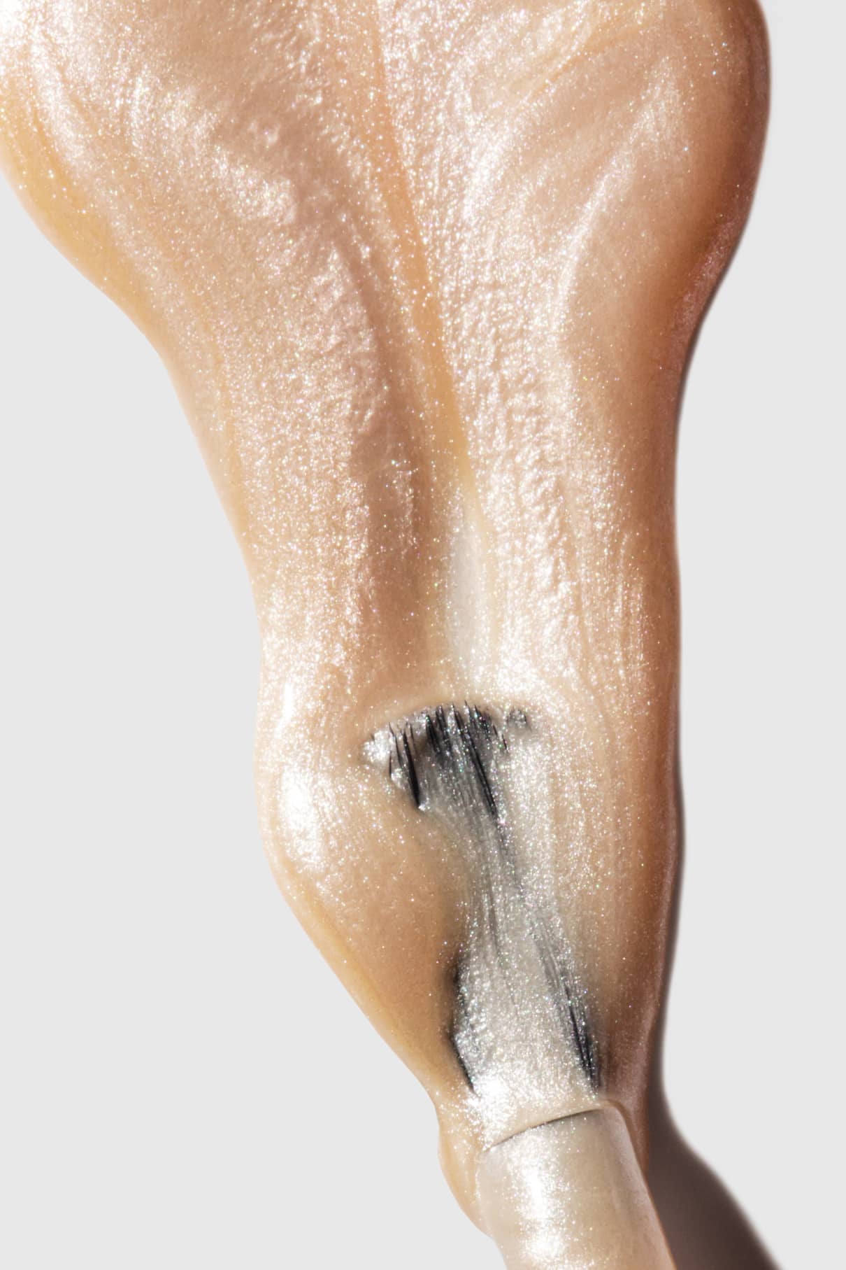 gitti-no-307-plant-based-nagellack-metallic-ros-gold image 4