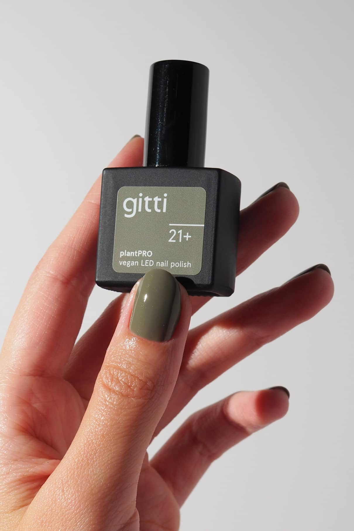 gitti-no-21-plantpro-gel-nagellack-olivgrau-erdig-gedeckt image 5