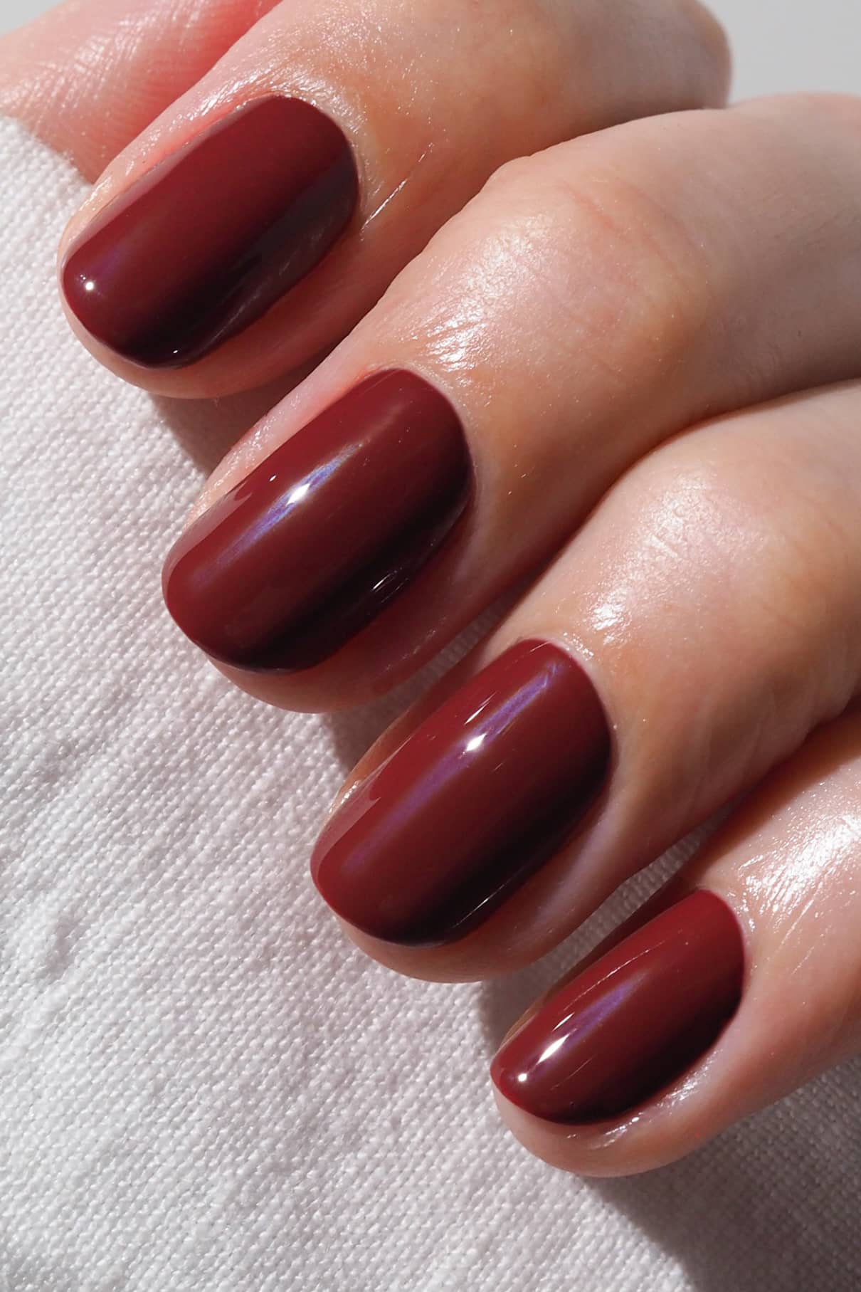 gitti-no-024-nagellack-dunkles-rostiges-rot image 6