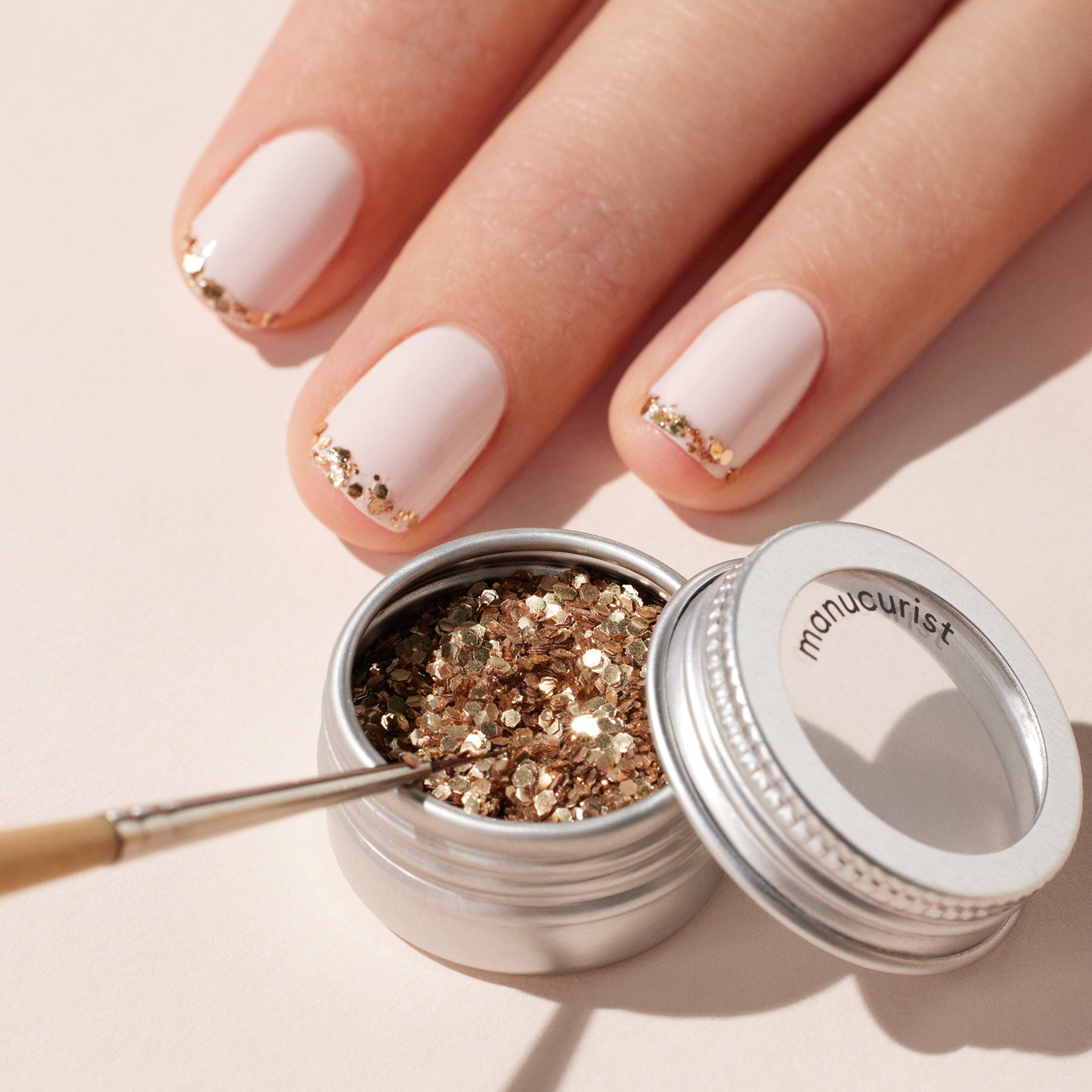 manucurist-biologisch-abbaubare-pailletten-rose-gold-veganer-nail-art-glitzer image 2
