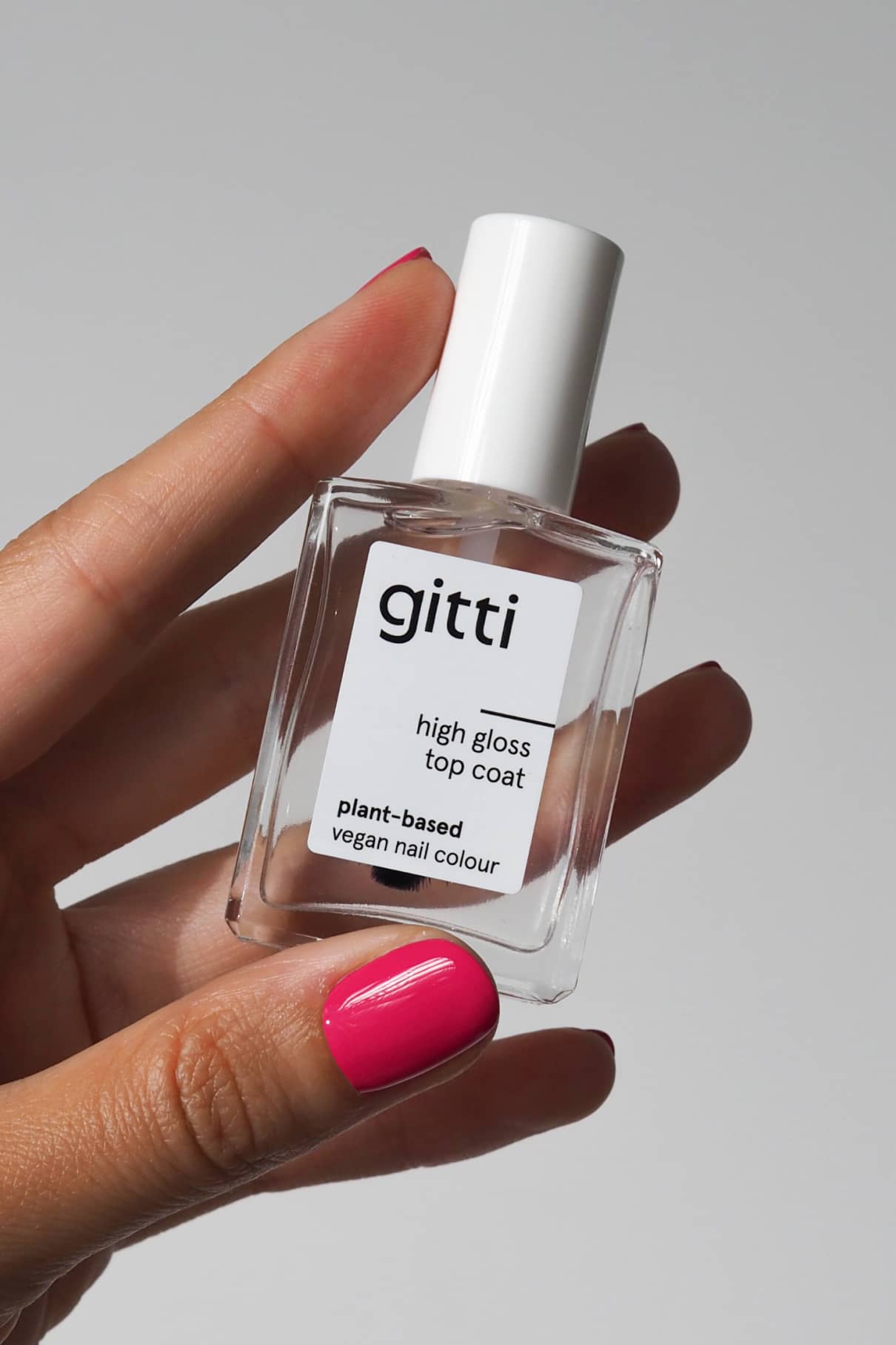 gitti-high-gloss-top-coat-veganer-berlack-mit-hochglanz-finish-15-ml image 6