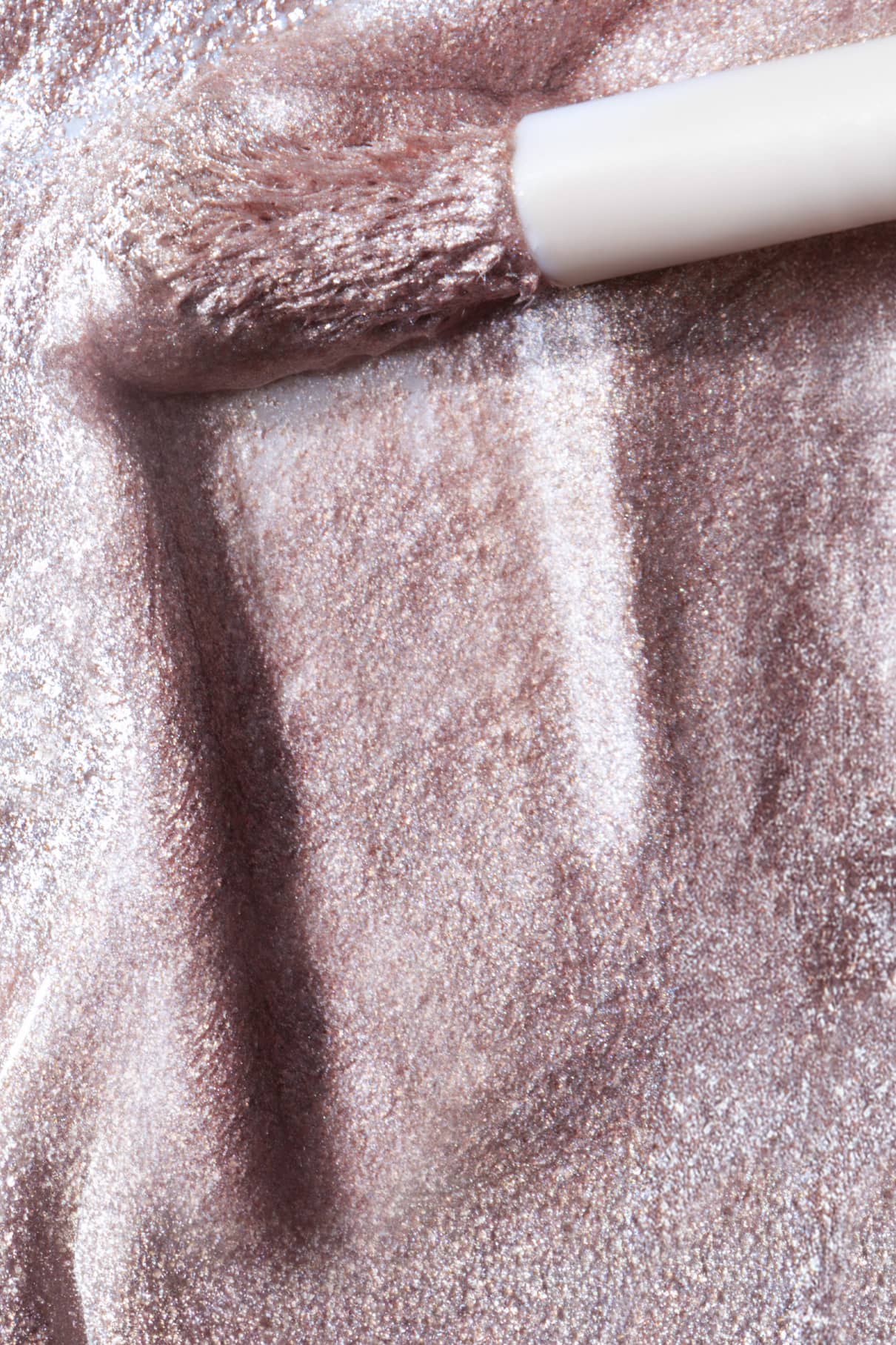 gitti-halo-eyes-no-04-transformativer-eyeshadow-zartes-ros-schimmer image 6