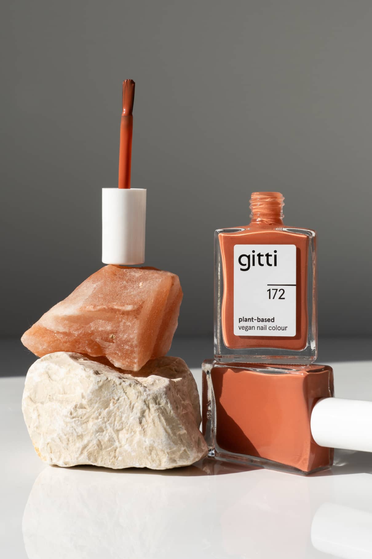 gitti-no-172-plant-based-nagellack-terracottarot image 7