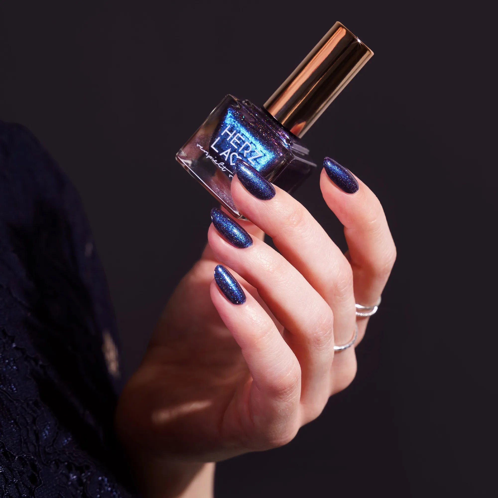 herzlack-vega-mission-sternenstaub-veganer-nagellack-11-ml image 6