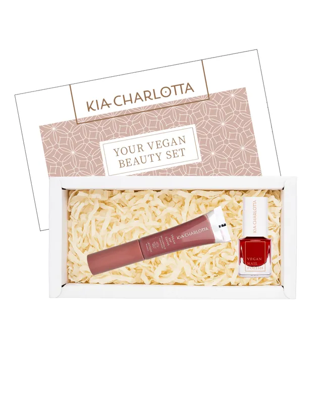 kia-charlotta-amazing-x-mas-set-veganer-roter-nagellack-11-ml-lipgloss-glorious- image 1