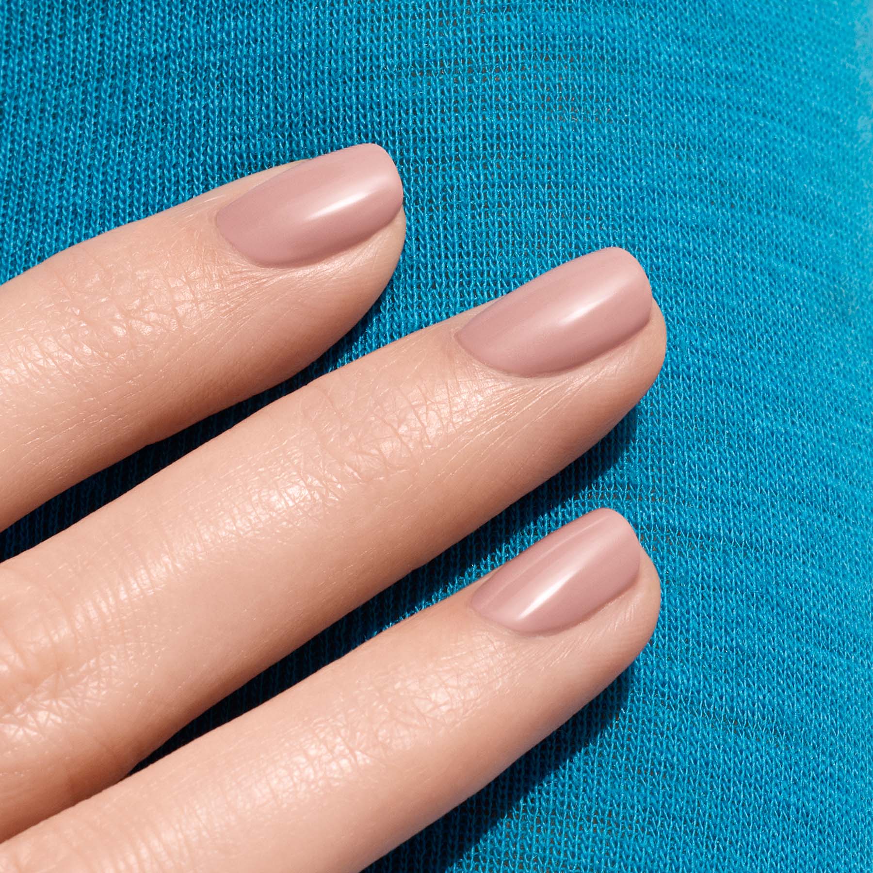 manucurist-green-shell-beige-veganer-nagellack image 4