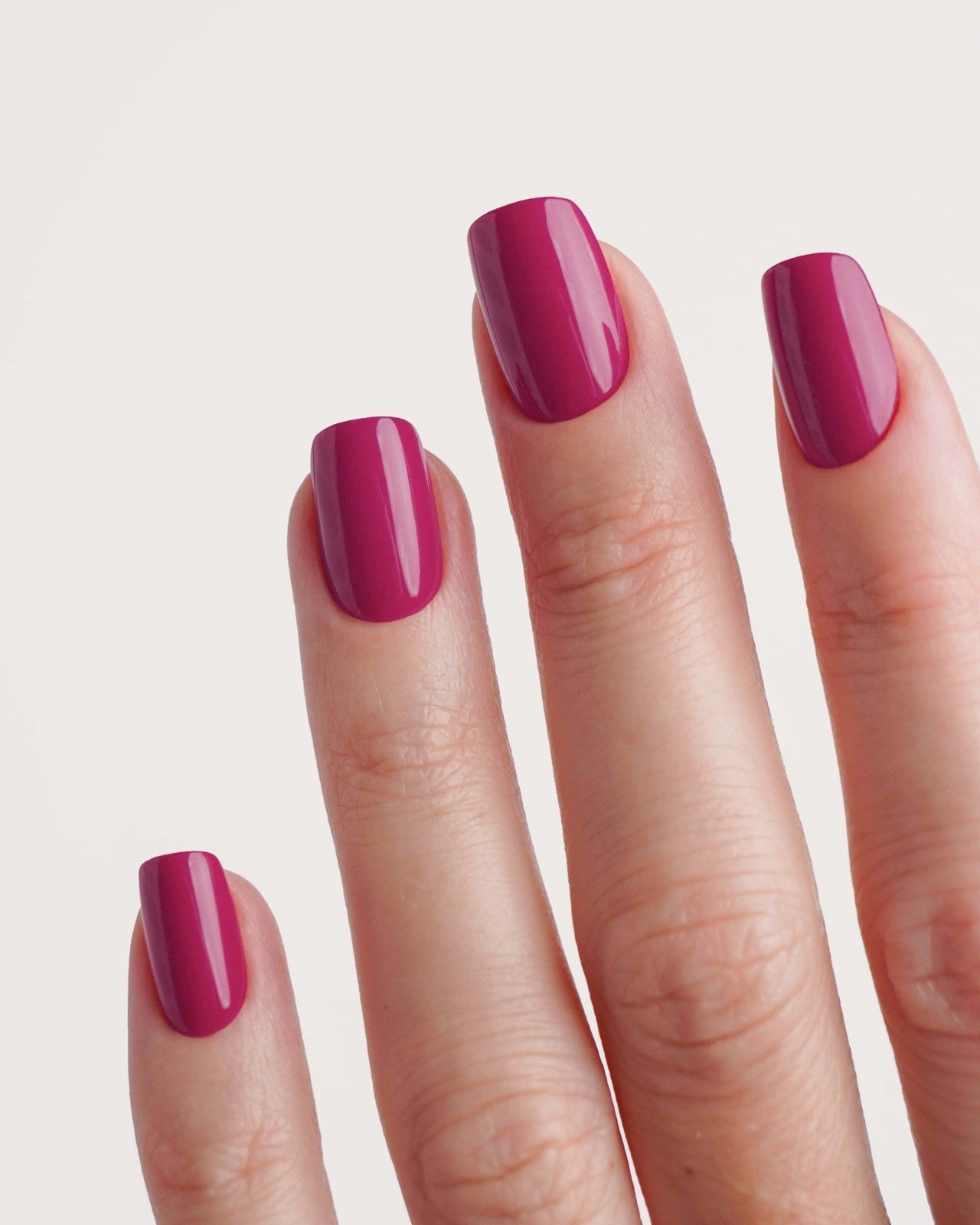 doonails-acai-berry-short-square-soft-gel-press-ons-beerenviolett image 2