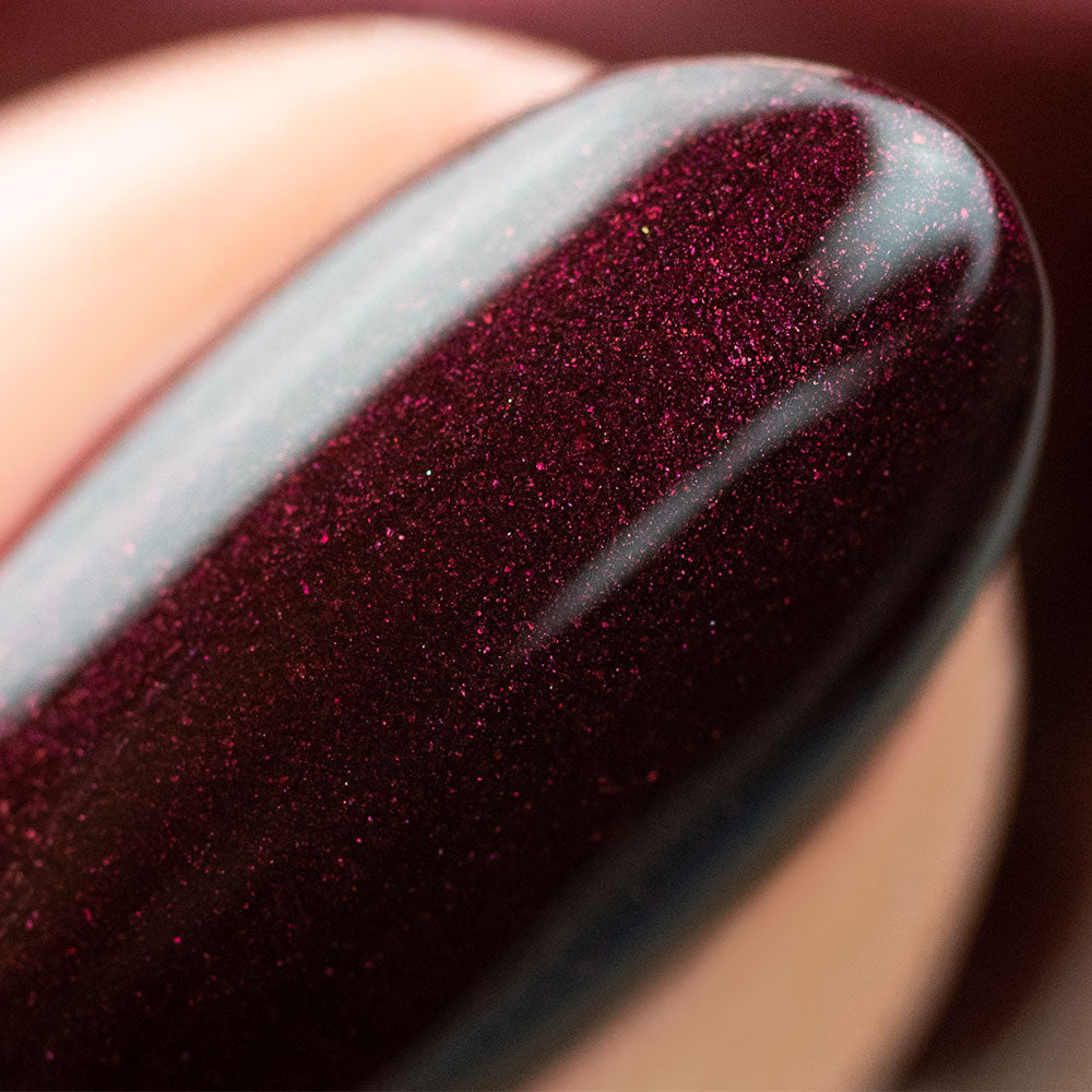 herzlack-herzblut-veganer-nagellack-dunkelrot-schimmer-frost-11ml image 3