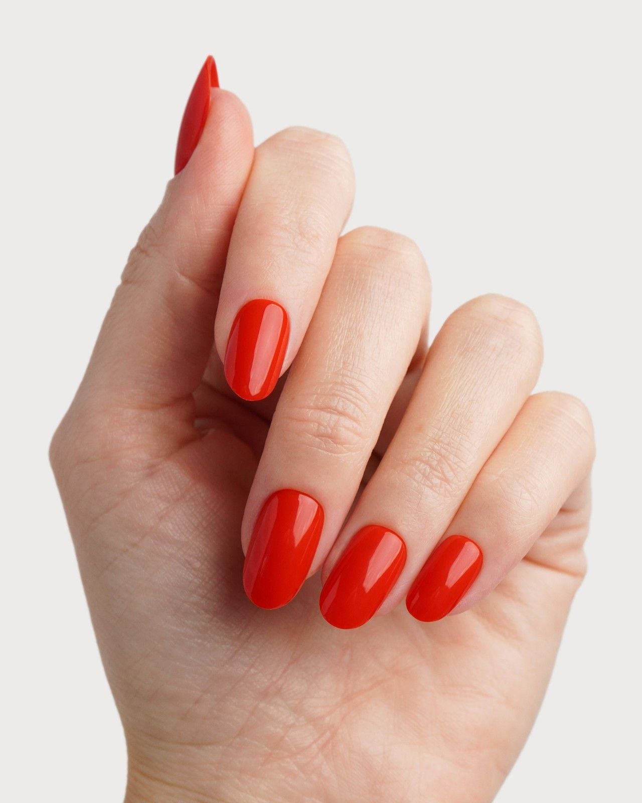 doonails-rose-red-medium-round-soft-gel-press-ons-klassisches-rot image 4