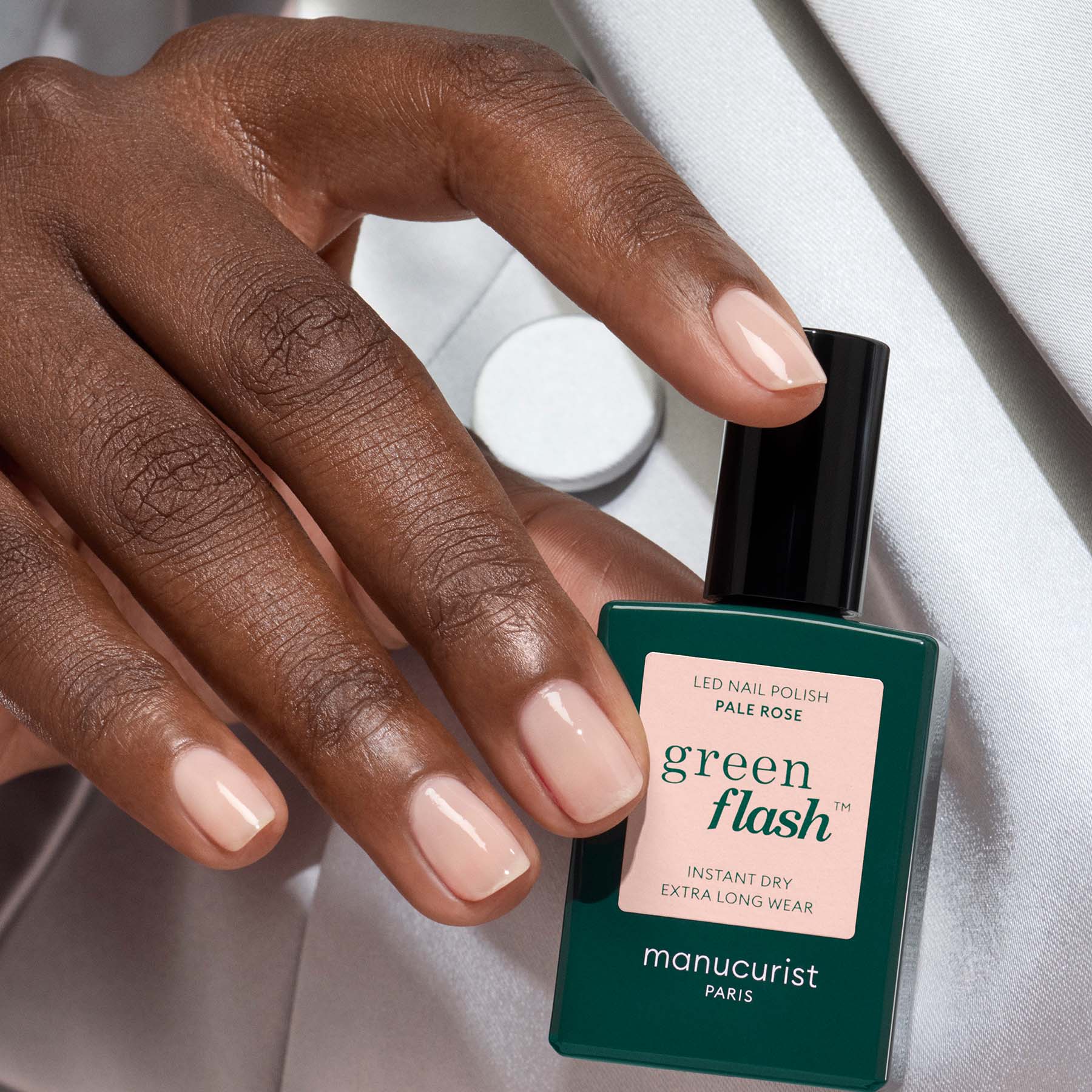 manucurist-green-flash-pale-rose-semi-permanenter-nagellack-pastell-rosa-transpa image 4