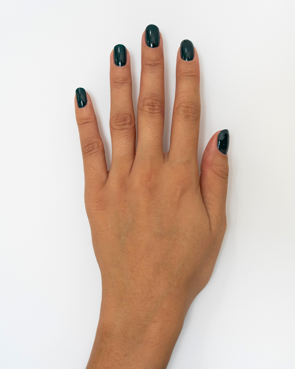 kia-charlotta-nagellack-victorian-tiefes-british-racing-green image 4