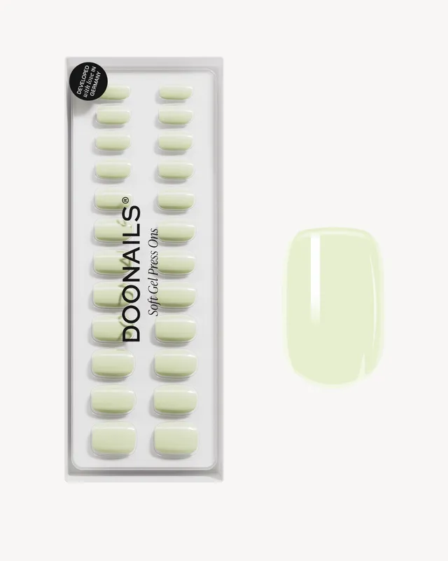 doonails-pistachio-short-square-soft-gel-press-ons-pistazie-gr-n image 1
