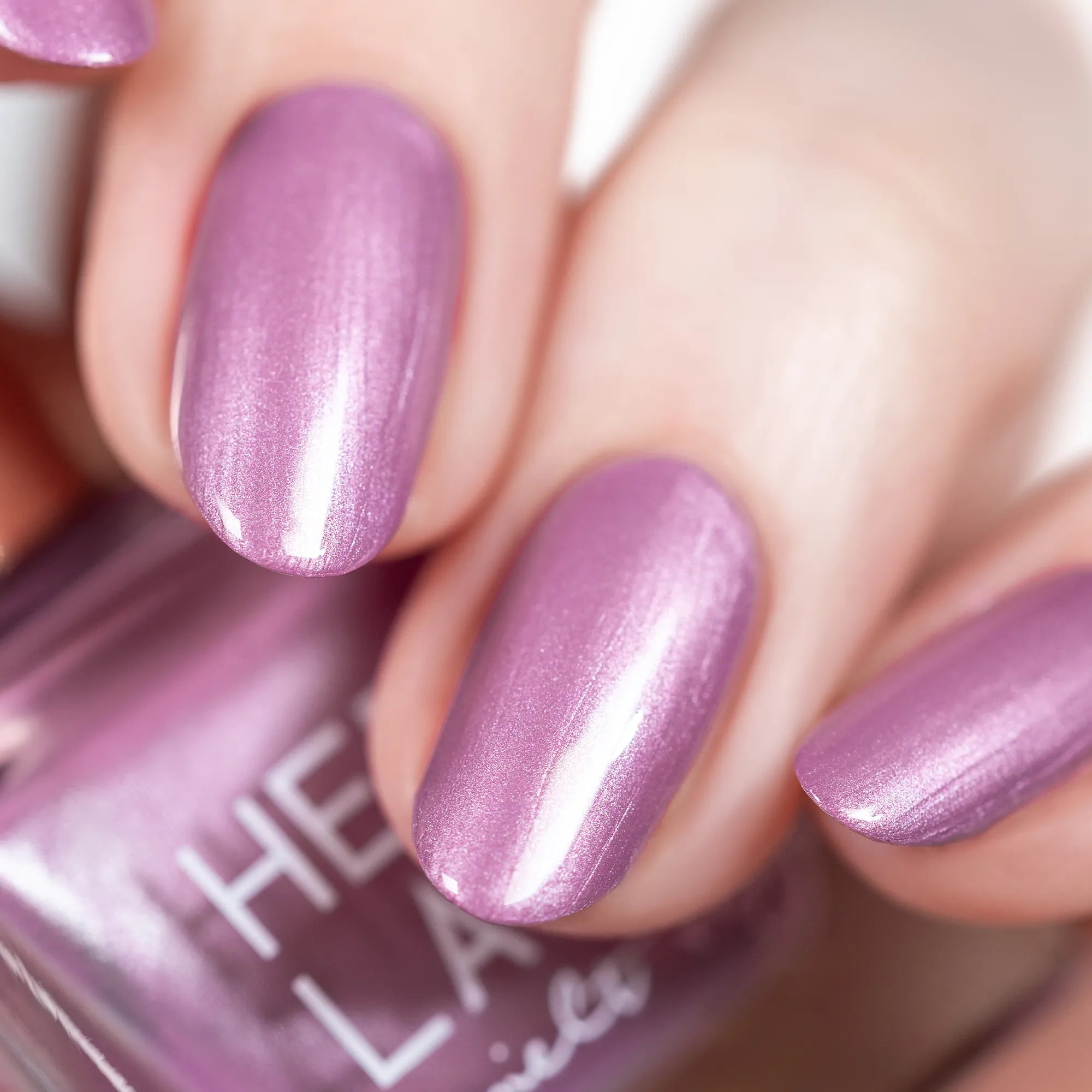 herzlack-frosty-rose-chrome-couture-veganer-metallic-nagellack-11-ml image 3