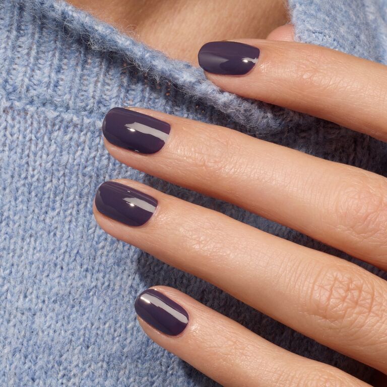 manucurist-green-queen-of-night-nagellack-violett-grau image 3