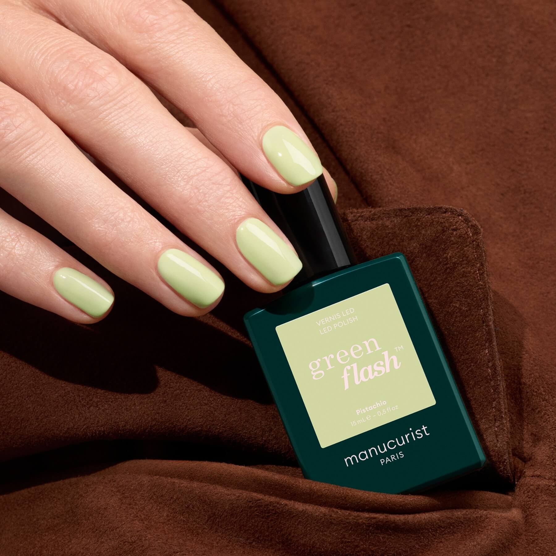 manucurist-green-flash-pistachio-semi-permanenter-nagellack-hellgr-n image 3
