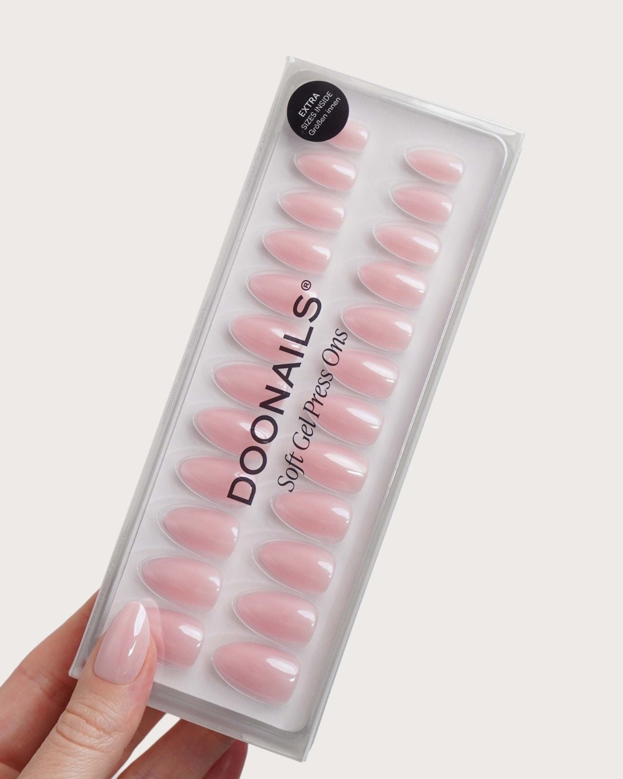doonails-jetset-short-almond-soft-gel-press-ons image 3