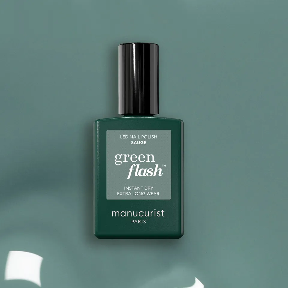manucurist-green-flash-sauge-halbgel-nagellack-salbeigrau image 1