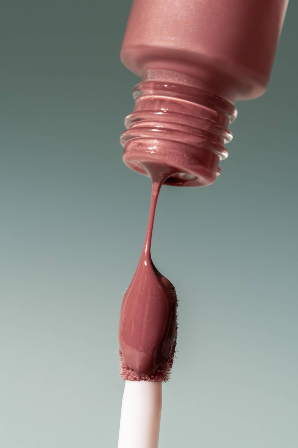 gitti-lip-glaze-no-01-lippen-l-gloss-hybrid-warmes-br-unliches-rot image 5