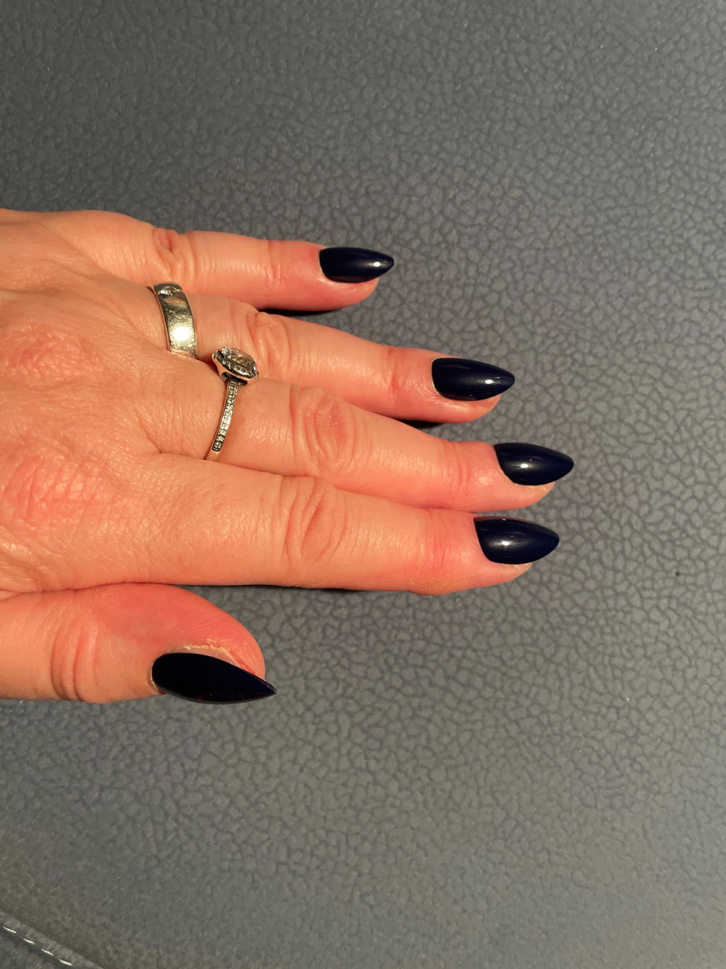 Navy-Blau ist der Hammer