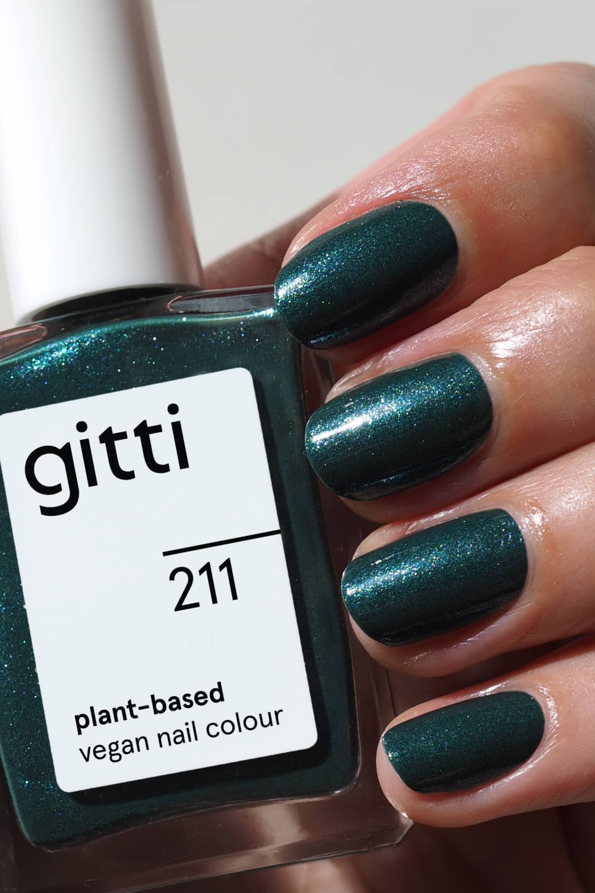 gitti-no-211-green-spark-plant-based-nagellack image 2