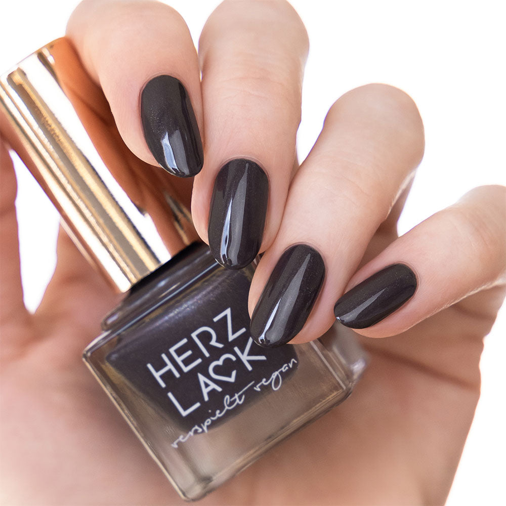 herzlack-schietwetter-veganer-nagellack-dunkelbraun-multischimmer-11ml image 2