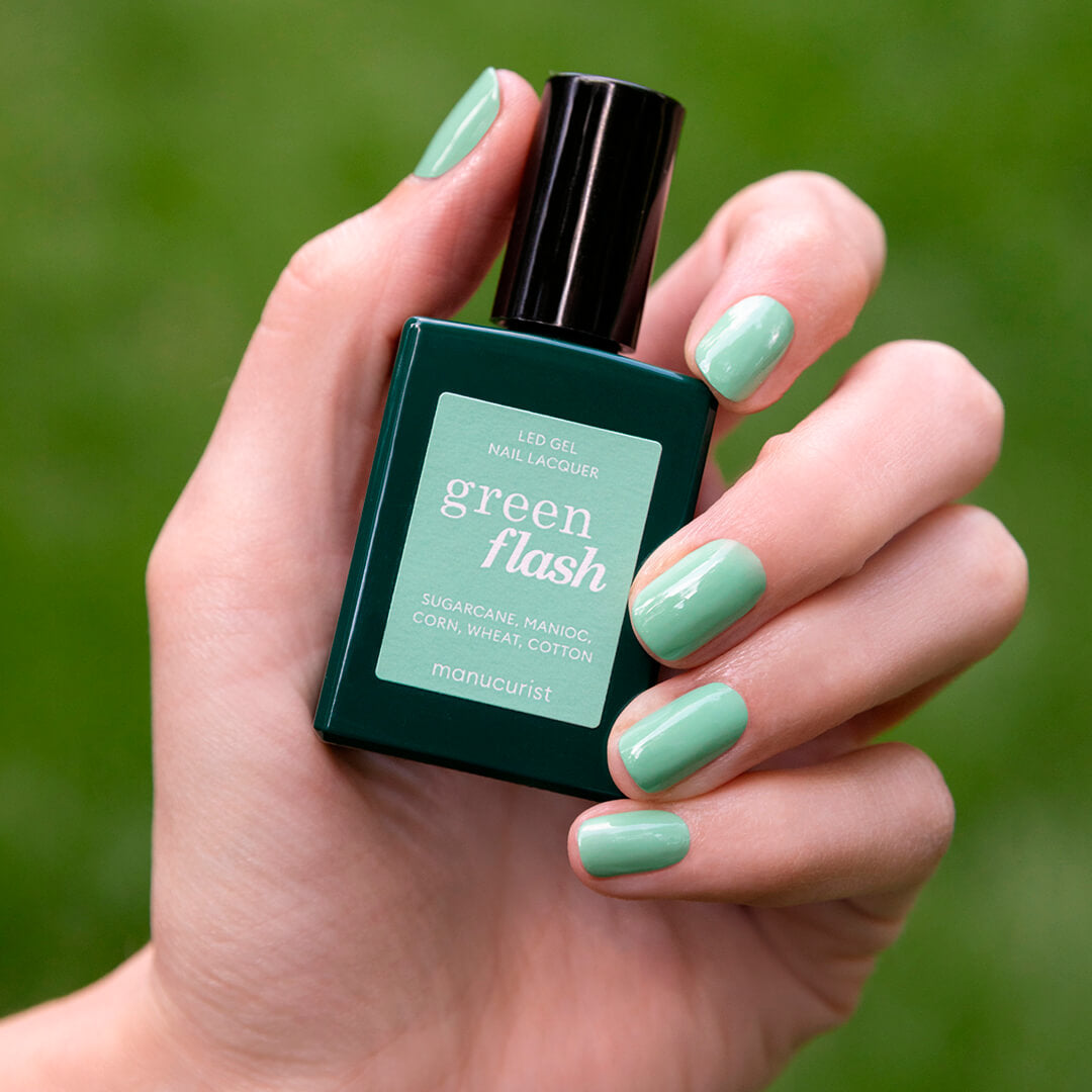 manucurist-green-flash-amande-veganer-led-nagellack-mintgr-n image 3