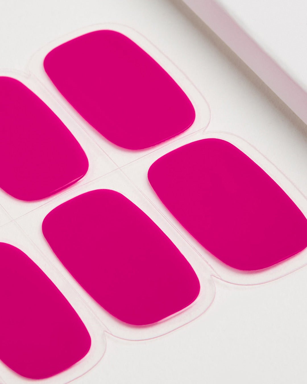 doonails-malaga-uv-gel-strips-strahlendes-pink image 4