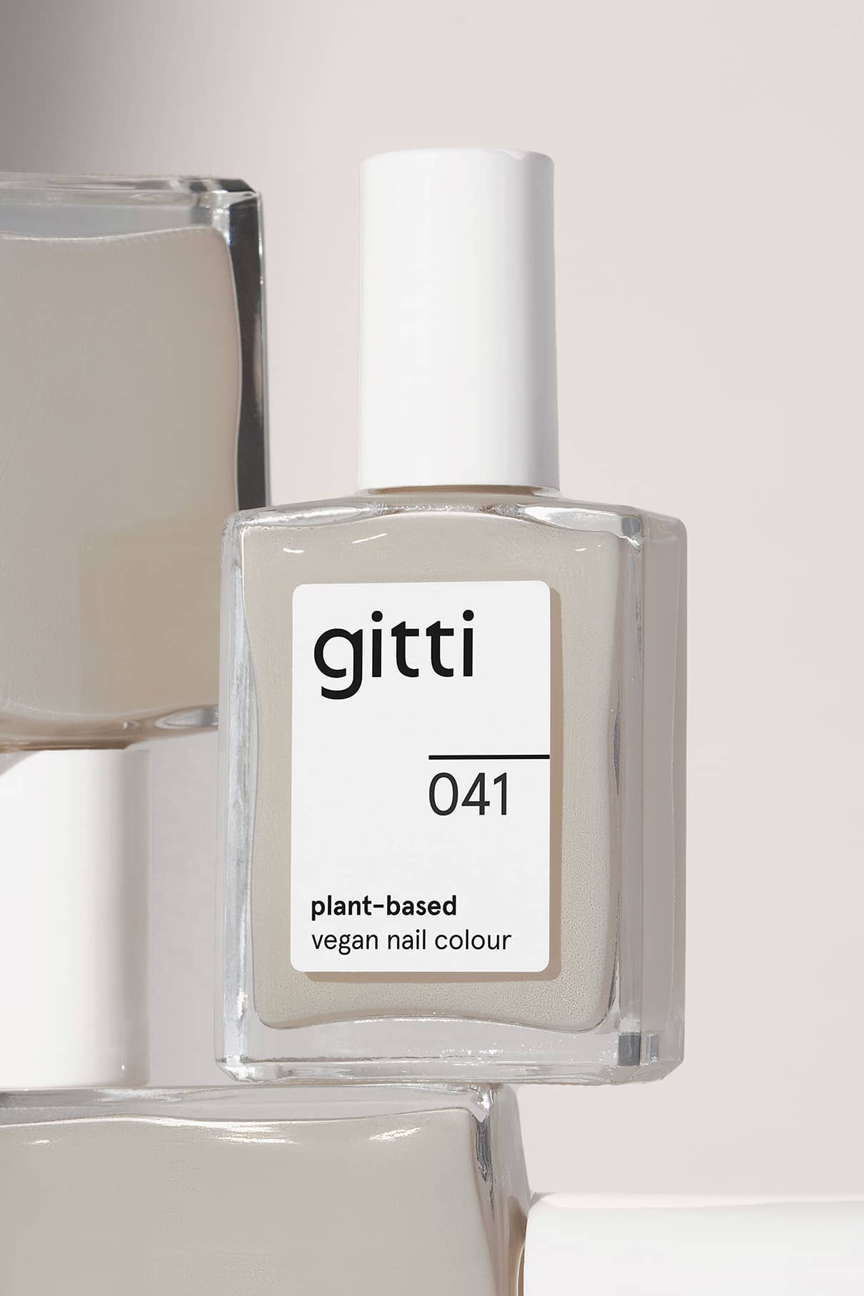 gitti-no-041-plant-based-nagellack-softes-taupe-mit-grauem-unterton image 6
