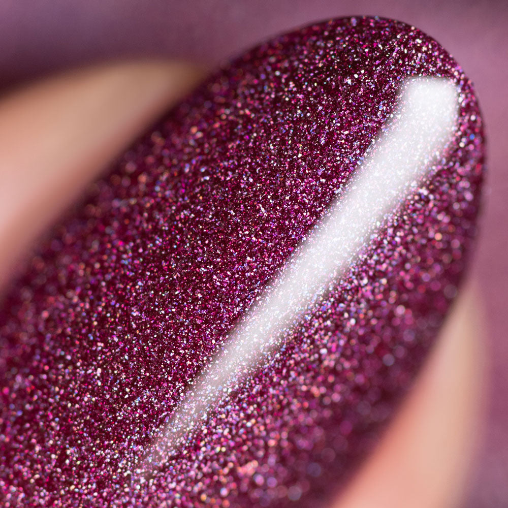herzlack-holobeerchen-veganer-nagellack-violett-beere-linear-holo-11-ml image 4