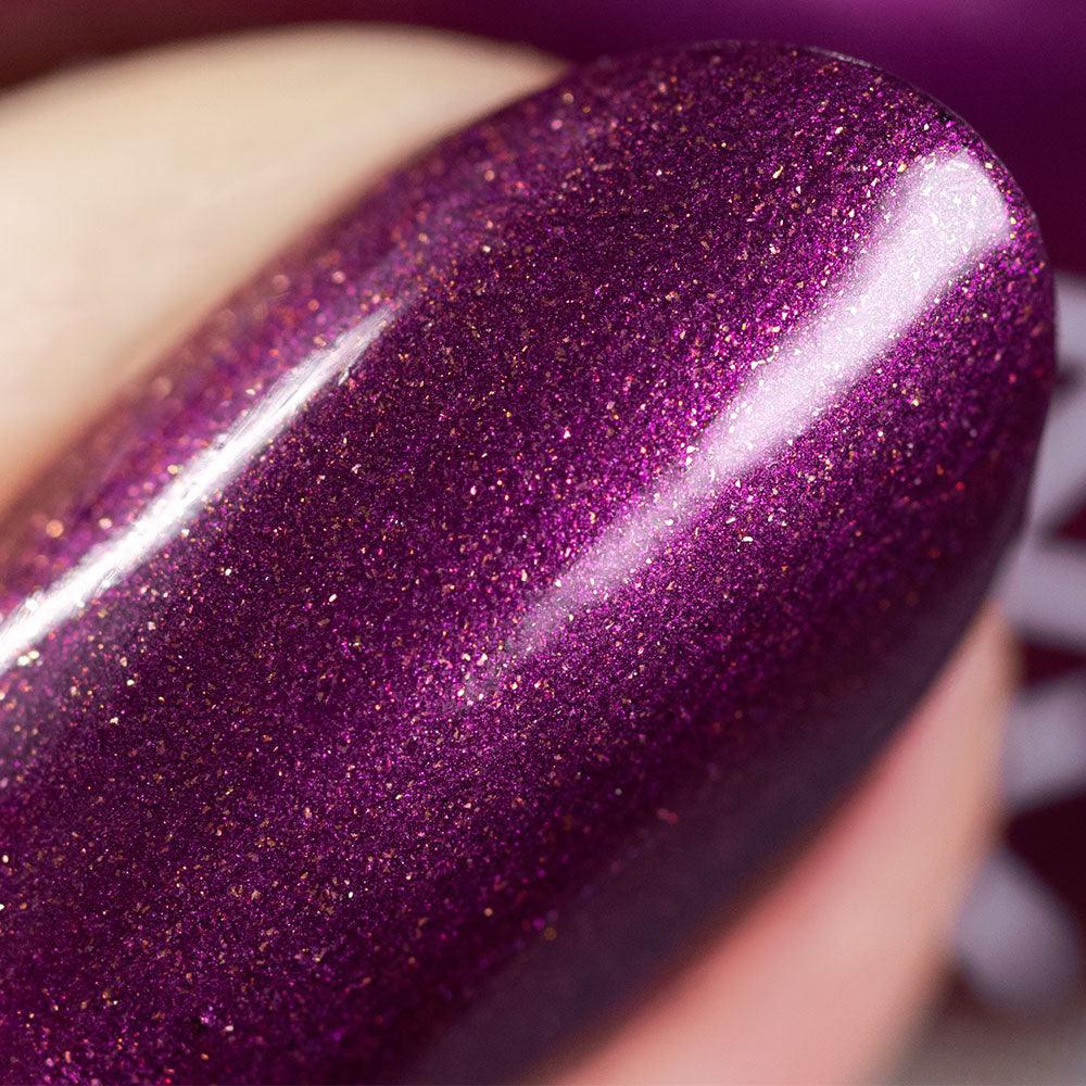 herzlack-wildkirsche-veganer-nagellack-11ml-beere-schimmer image 4
