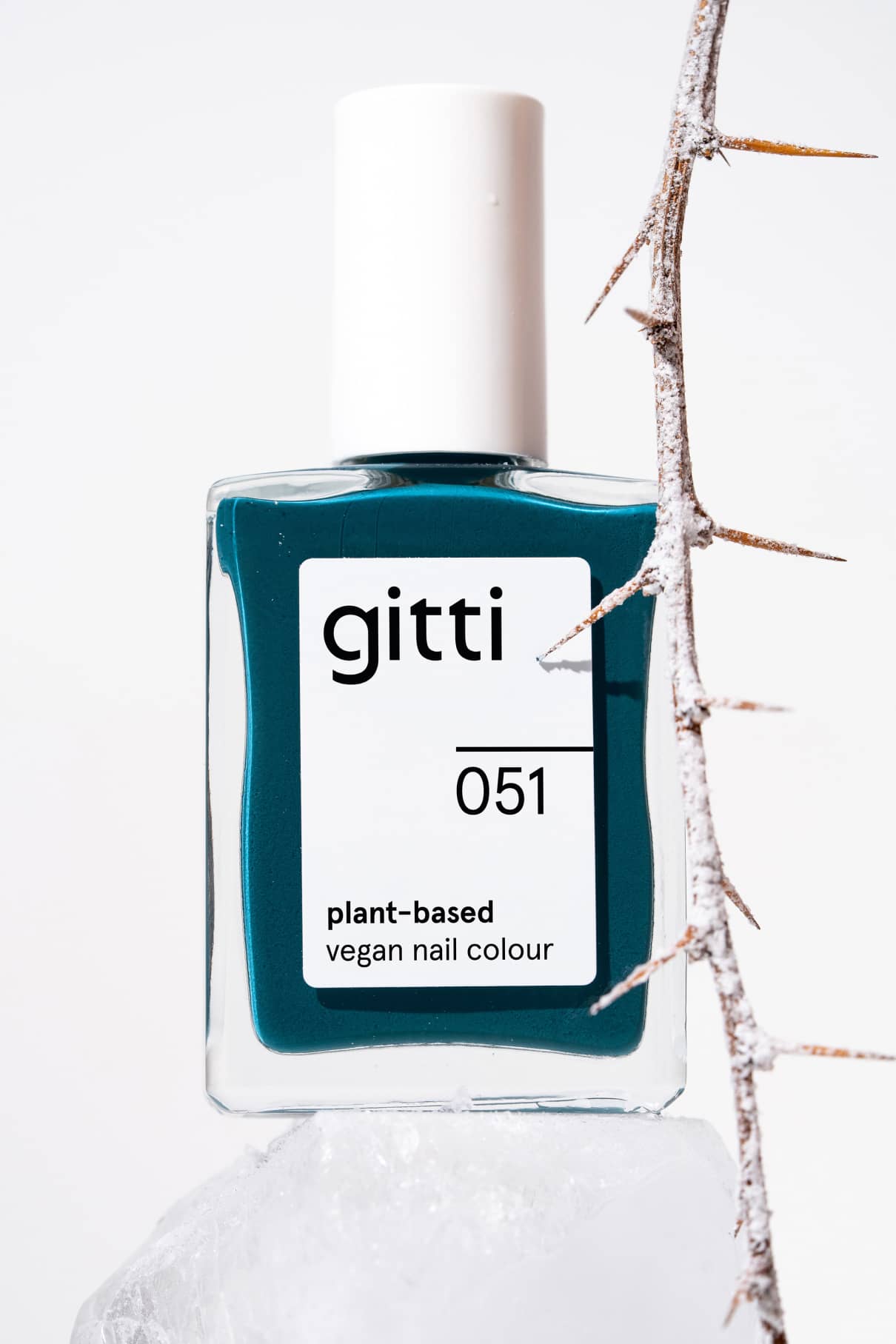gitti-no-051-plant-based-nagellack-dunkelgr-n-blau image 7