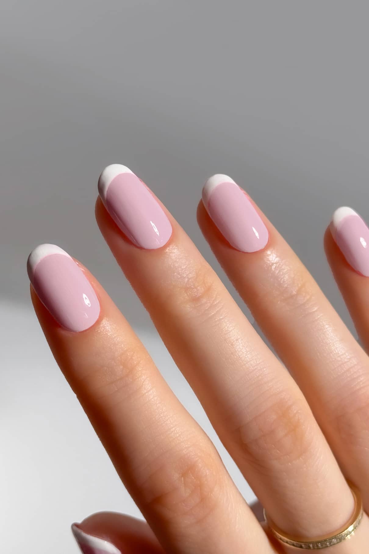 gitti-no-003-pflanzlich-basierter-nagellack-zart-rosa-gl-nzend image 6