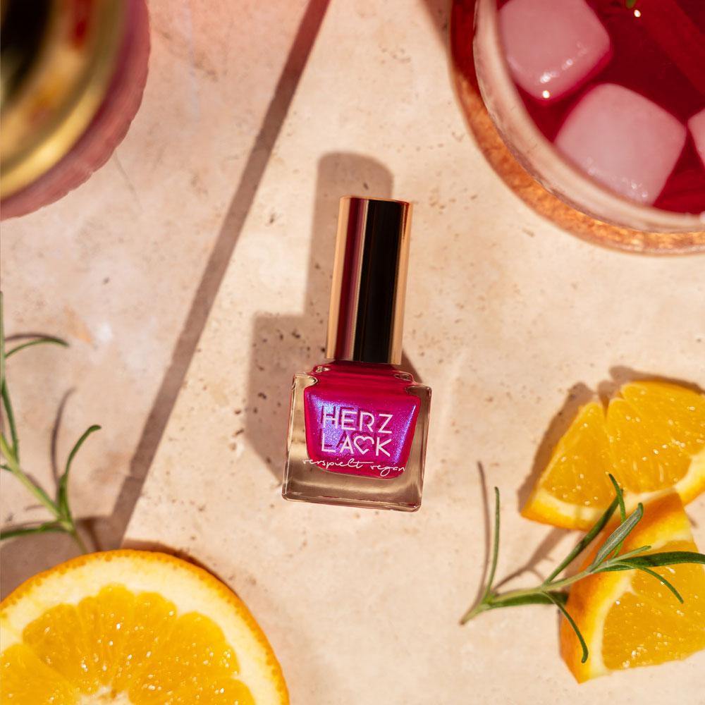 herzlack-ibiza-veganer-nagellack-11ml-pink-mit-duochrome image 8