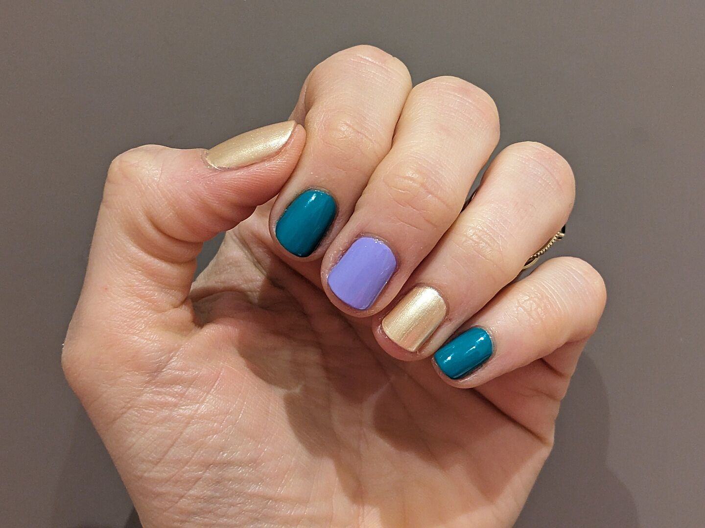 Gute Farbe, Trocknung dauert