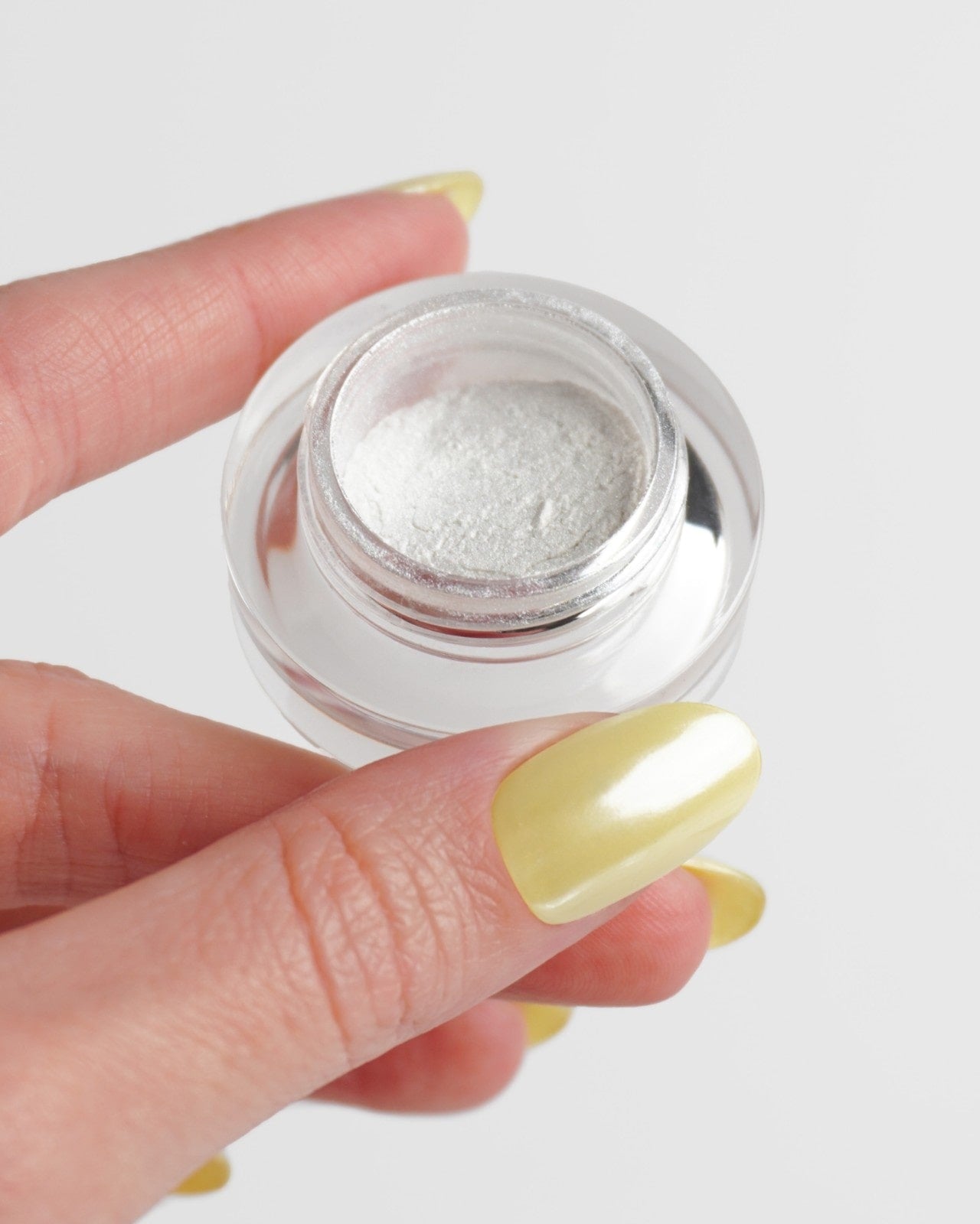 doonails-pearl-chrome-powder-glazed-donut-effekt image 3