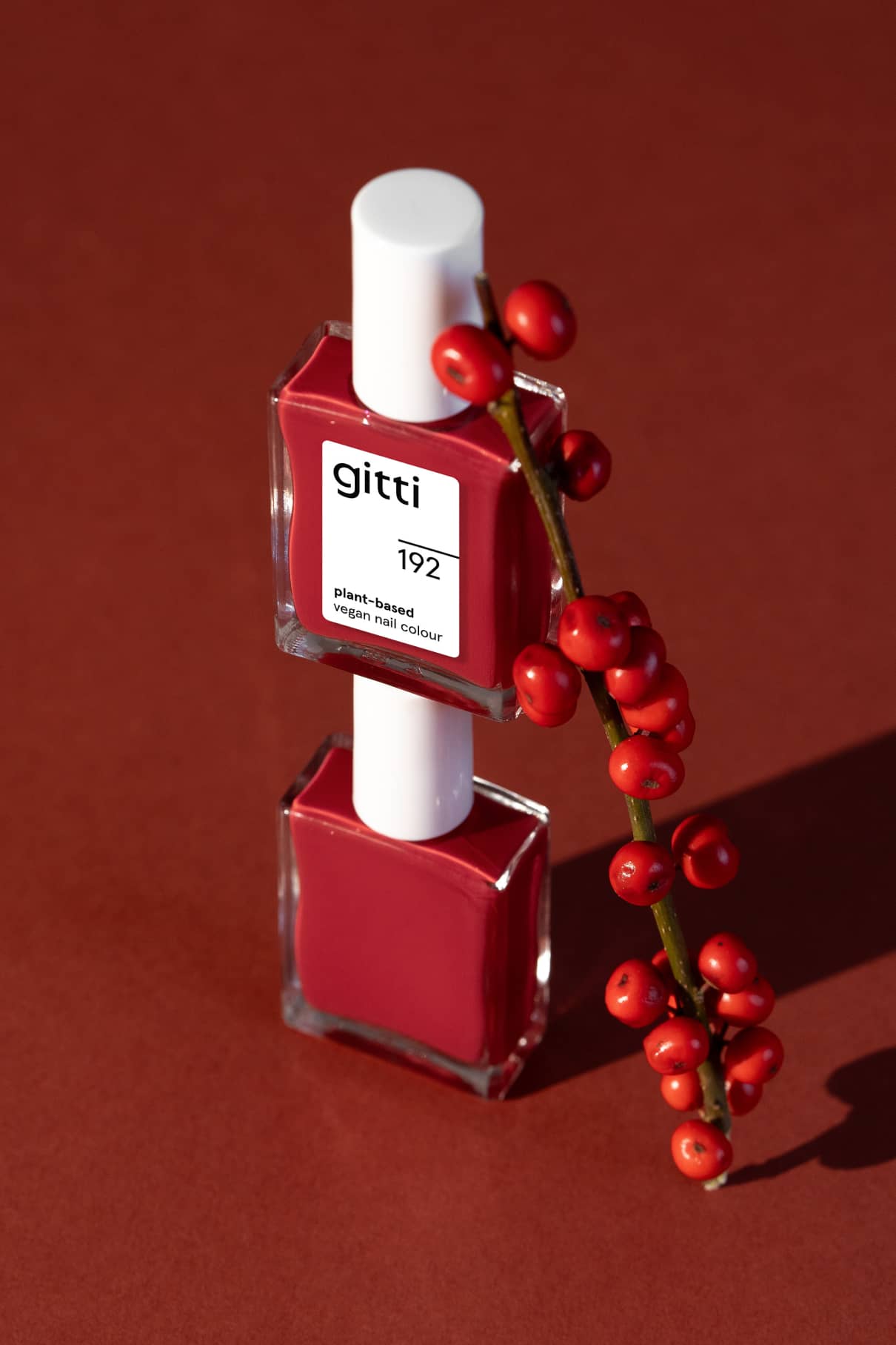 gitti-no-192-nagellack-leuchtendes-rot-pflanzenbasiert image 6