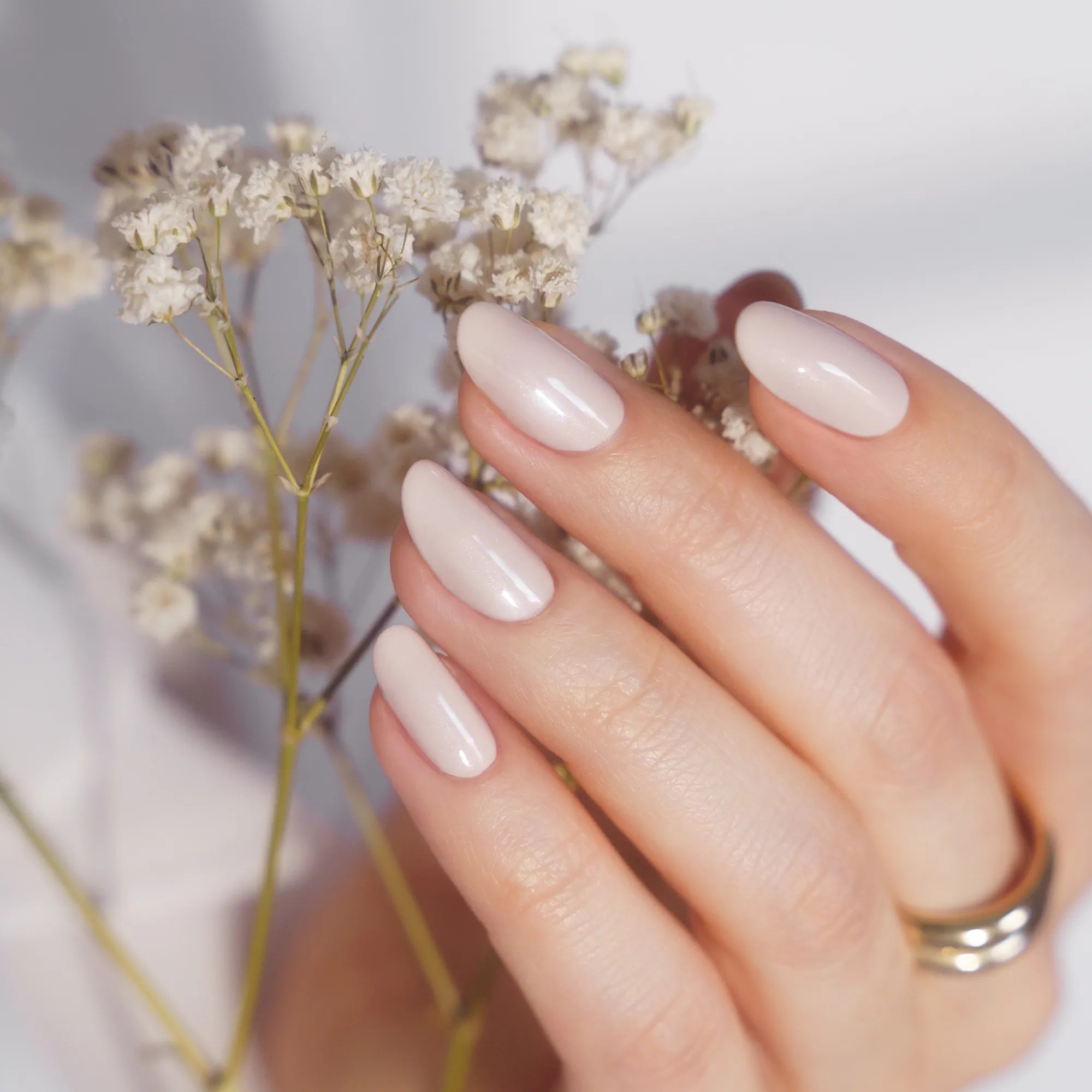 herzlack-earl-greige-tee-bei-lady-windsor-veganer-nude-nagellack-11-ml image 7