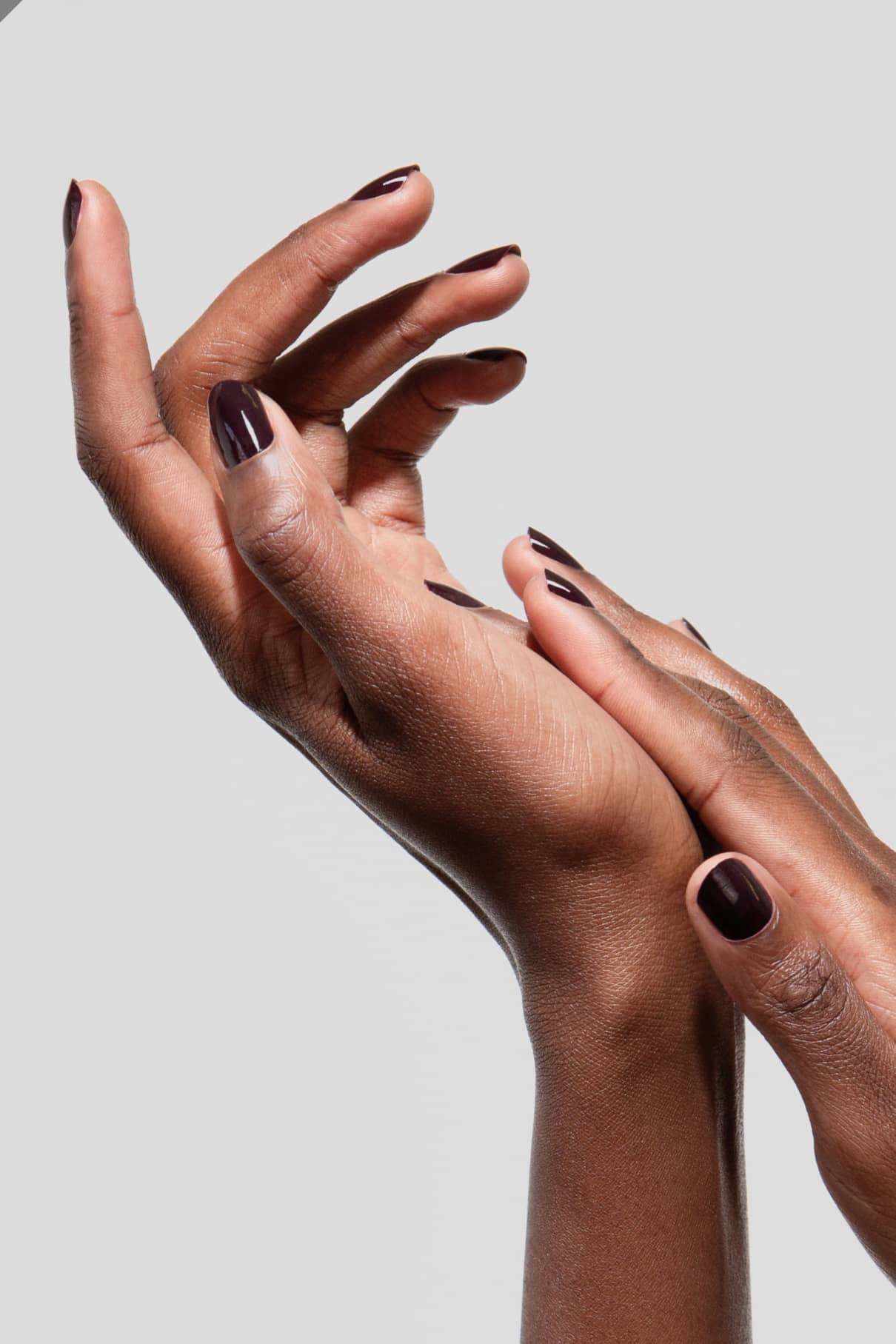 gitti-no-103-nagellack-dunkles-aubergine-pflanzenbasiert image 8