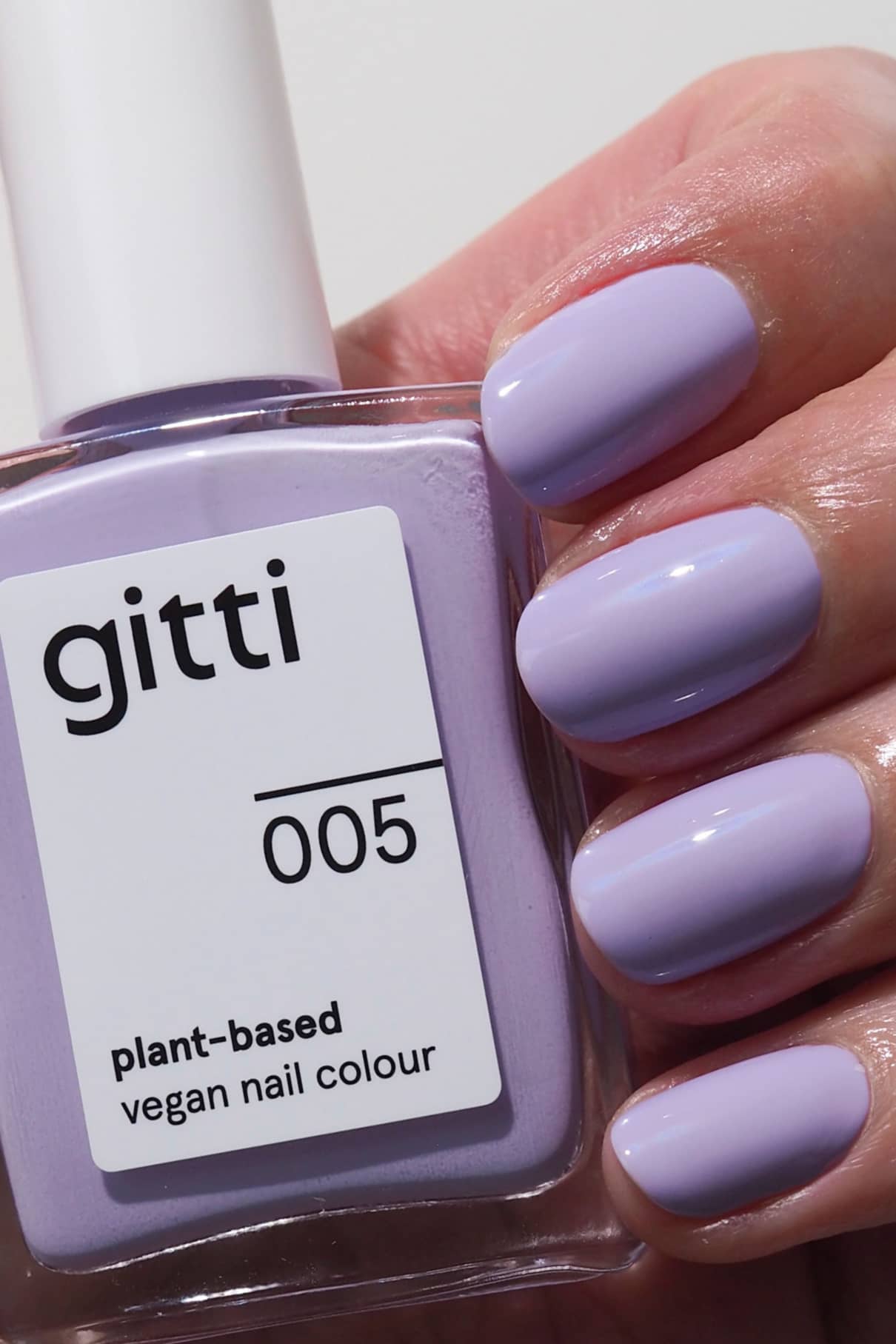 gitti-no-005-plant-based-nagellack-harmonisches-lila image 2