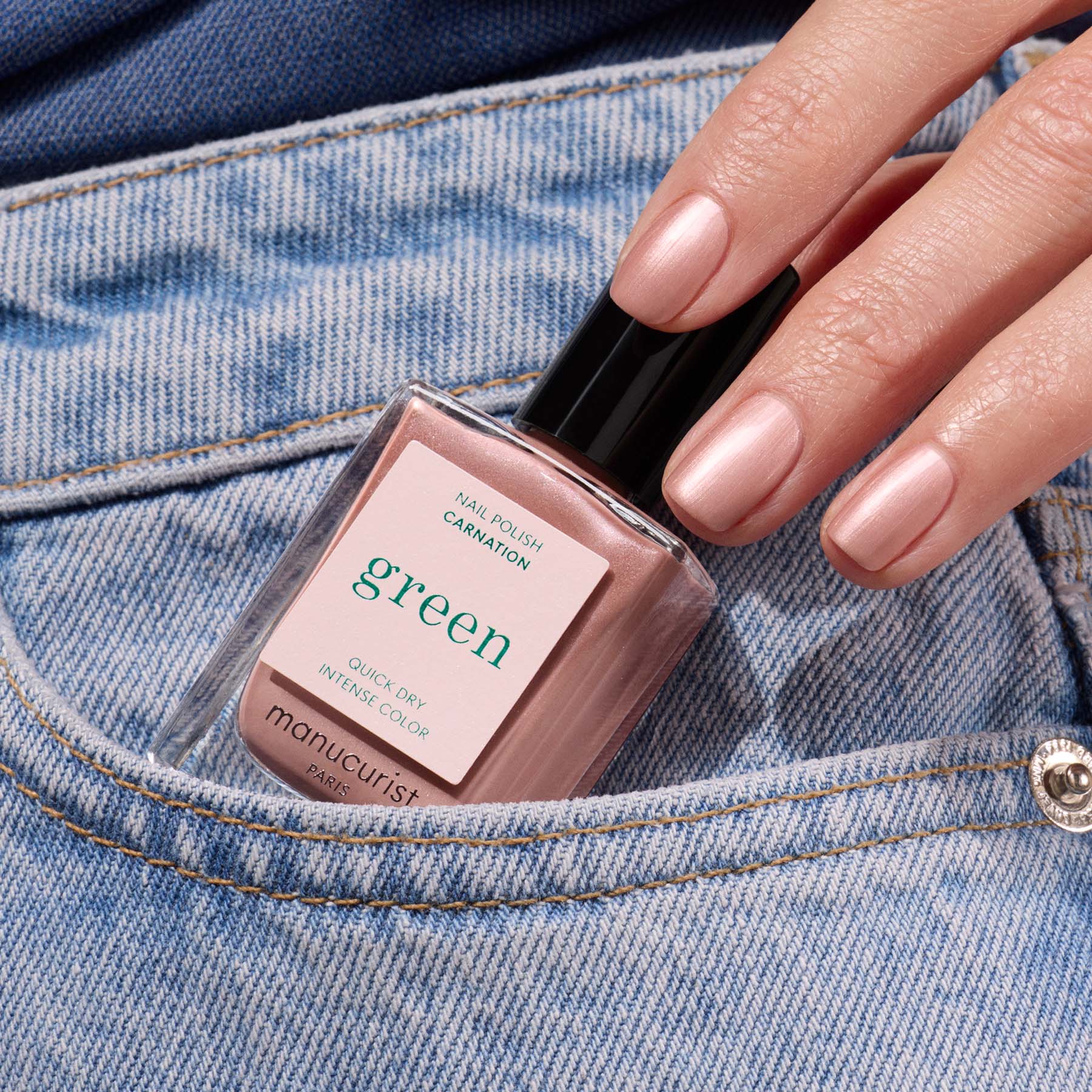 manucurist-green-carnation-veganer-nagellack-perlmutt-ros-beige image 3