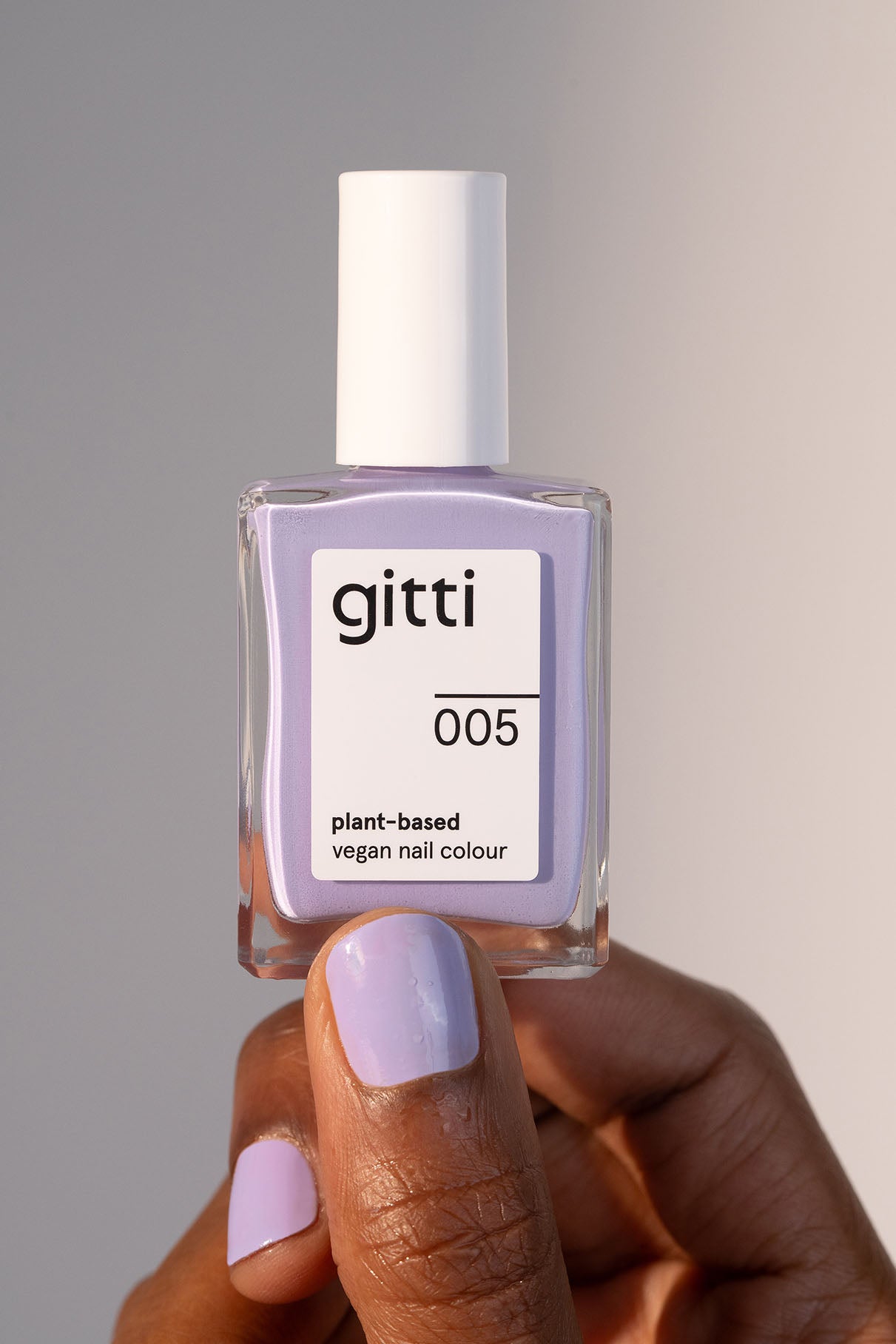 gitti-no-005-lavender-nights-plant-based-nagellack-lila-mit-erh-hter-deckkraft image 6
