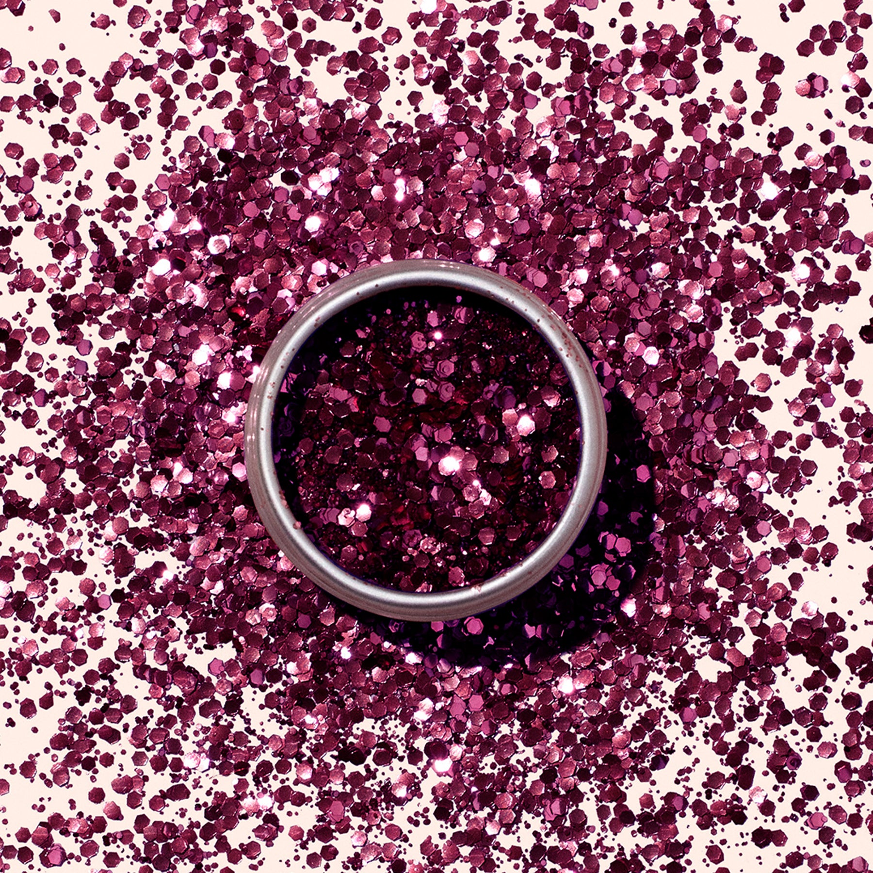 manucurist-biologisch-abbaubare-pailletten-bordeaux-nail-art-glitzer image 1