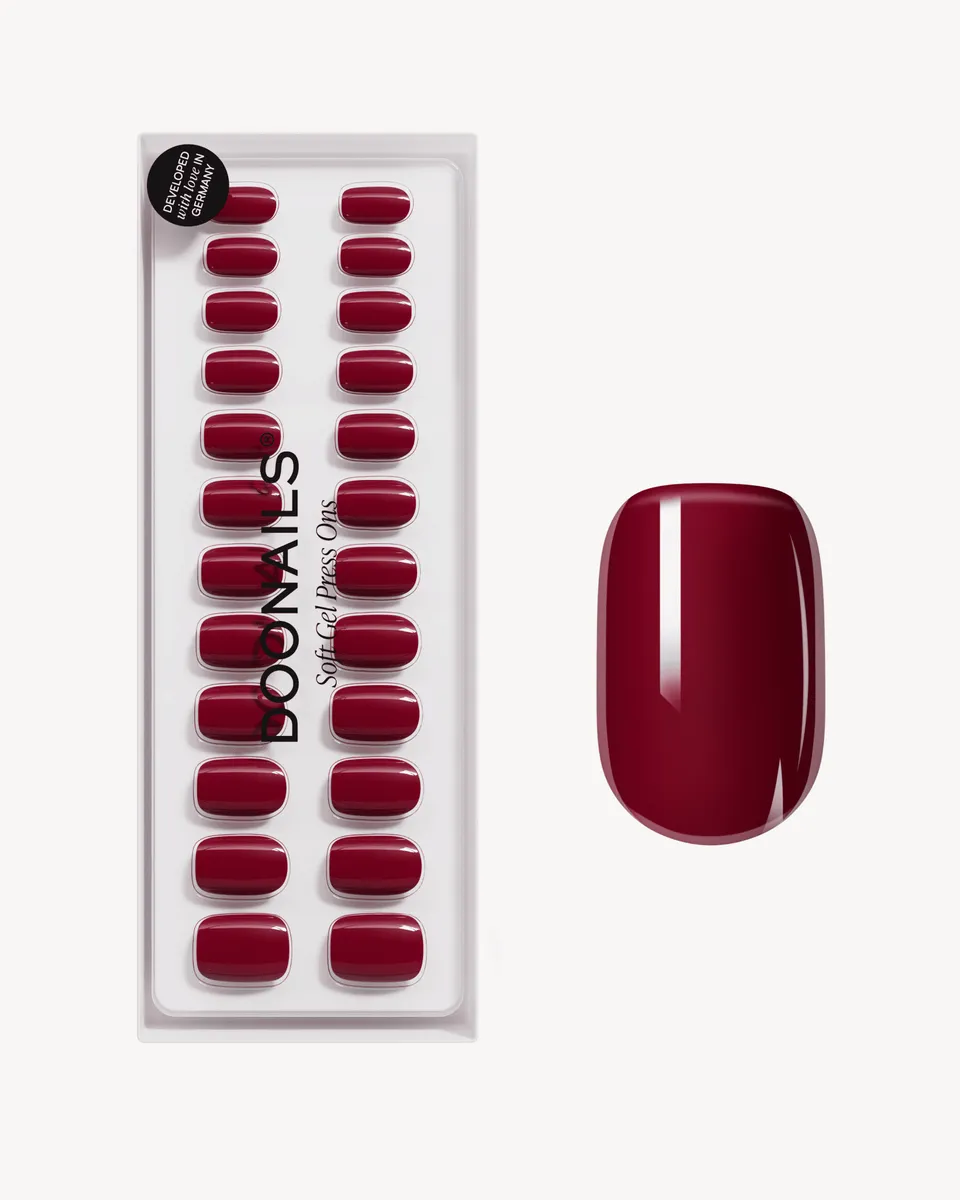 doonails-love-paris-short-square-soft-gel-press-ons-burgundy-rot image 1