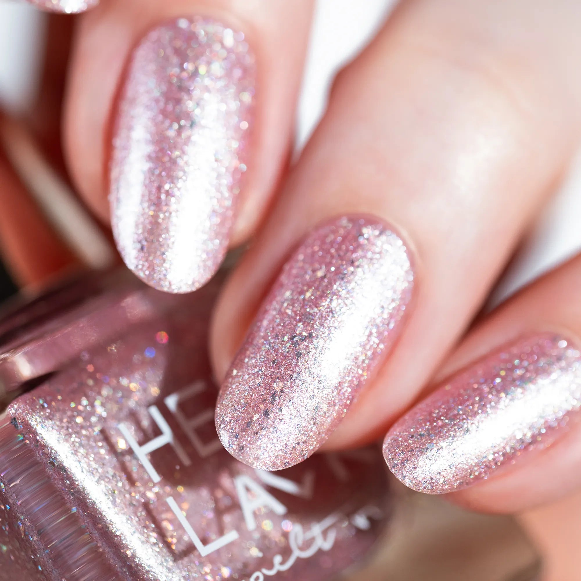 herzlack-funkelversprechen-veganer-nagellack-rosa-holo-flakies-11ml image 2