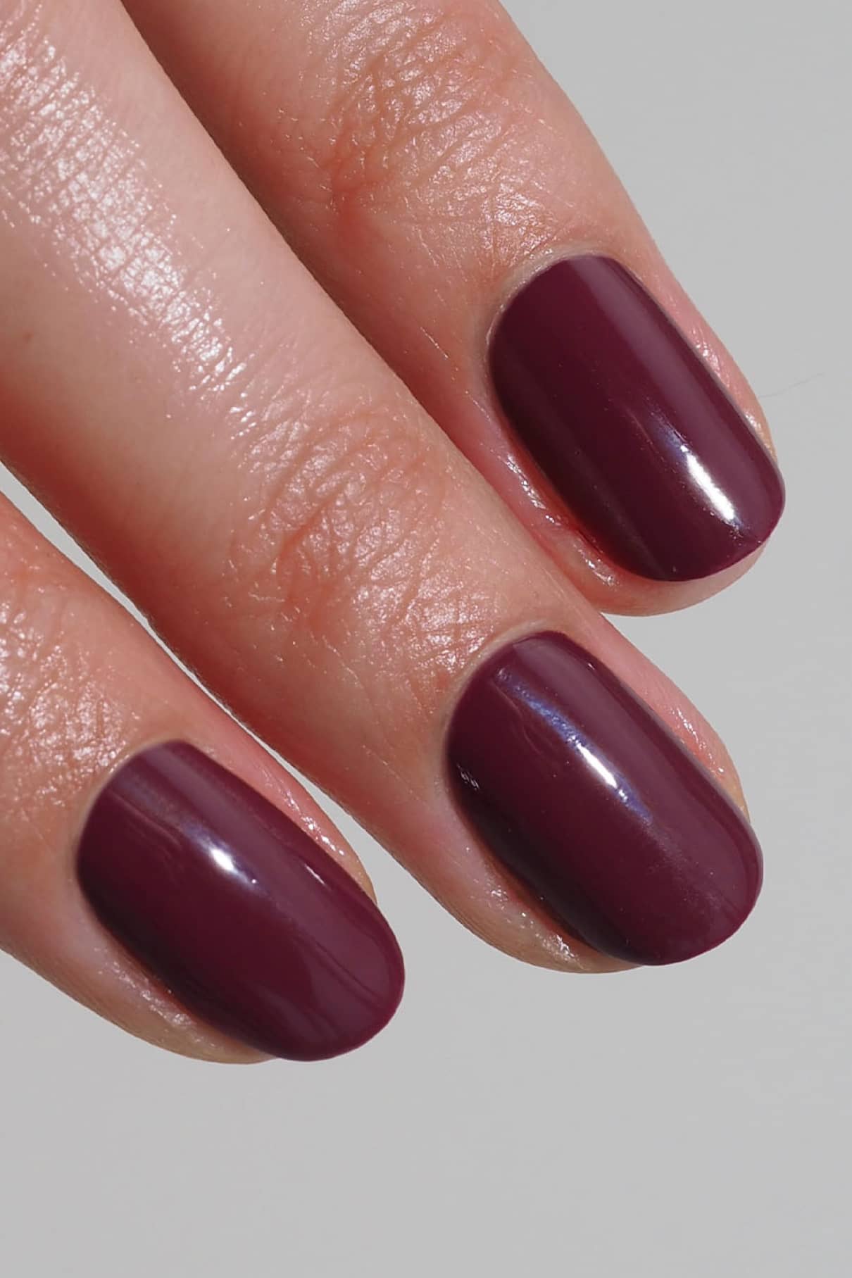 gitti-no-016-plant-based-nagellack-dunkles-beerenrot image 5