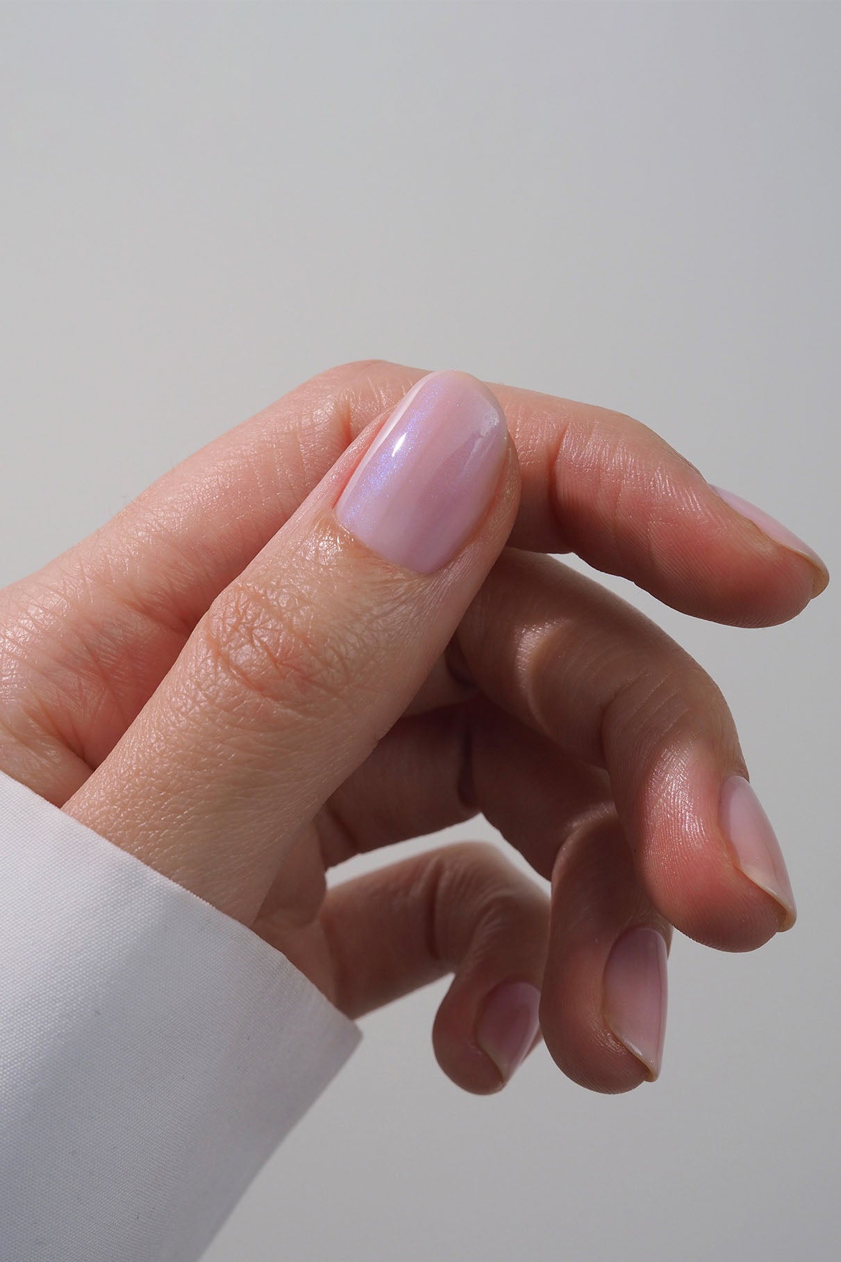 gitti-no-025-blushing-pink-plant-based-nagellack-halbtransparent-ros image 5