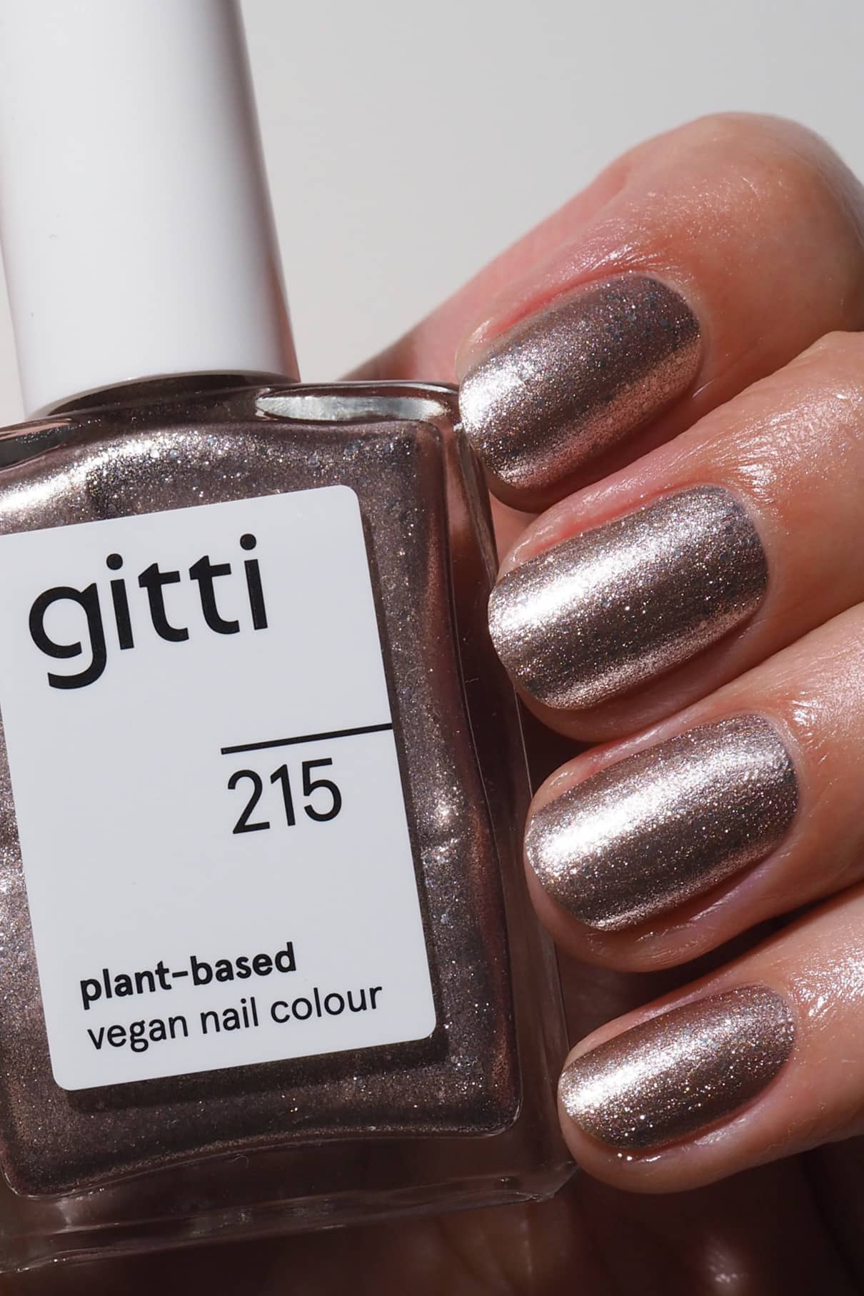 gitti-no-215-plant-based-nagellack-schimmer-rosa image 2